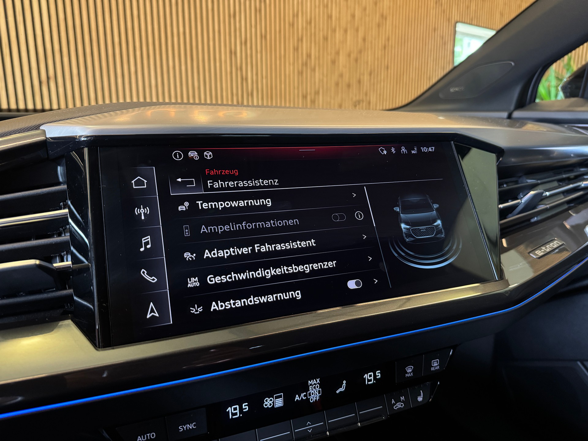 AUDI Q4 e-tron Sportback 45 quattro S Line-image-20