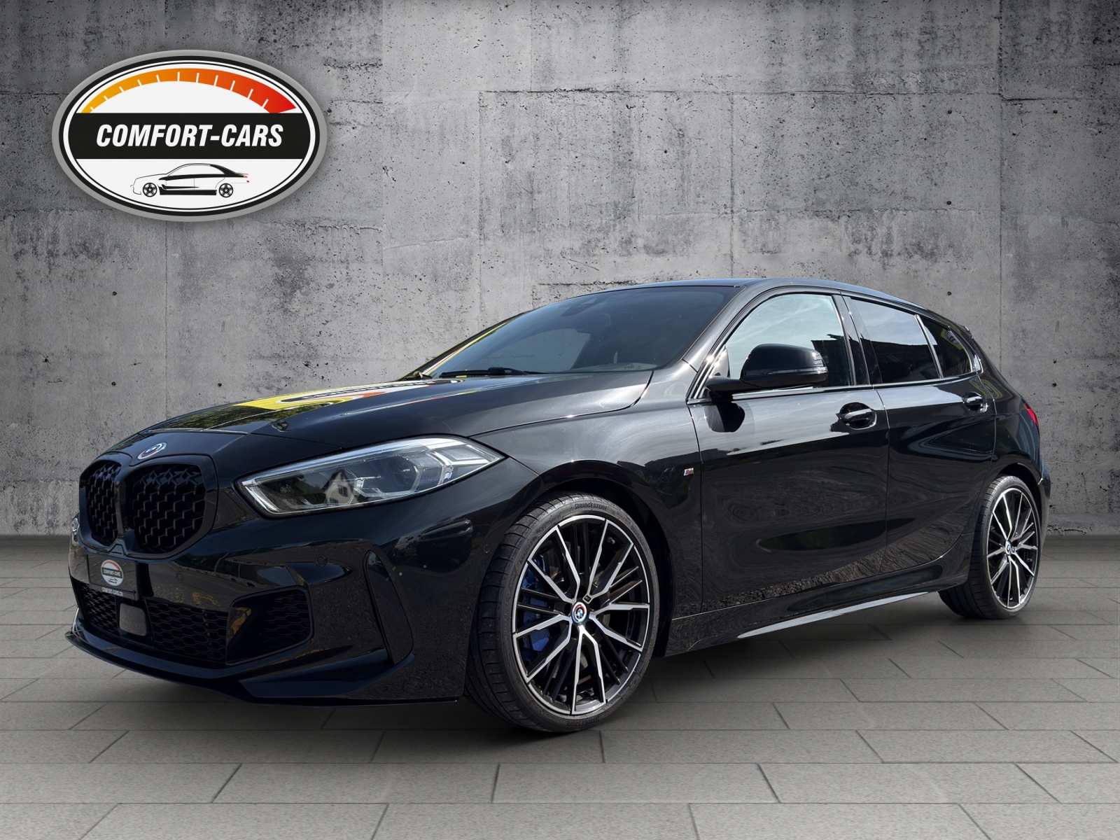 BMW M135i xDrive Steptronic Black&Black*Historisches 50-Jahre M-Emblem