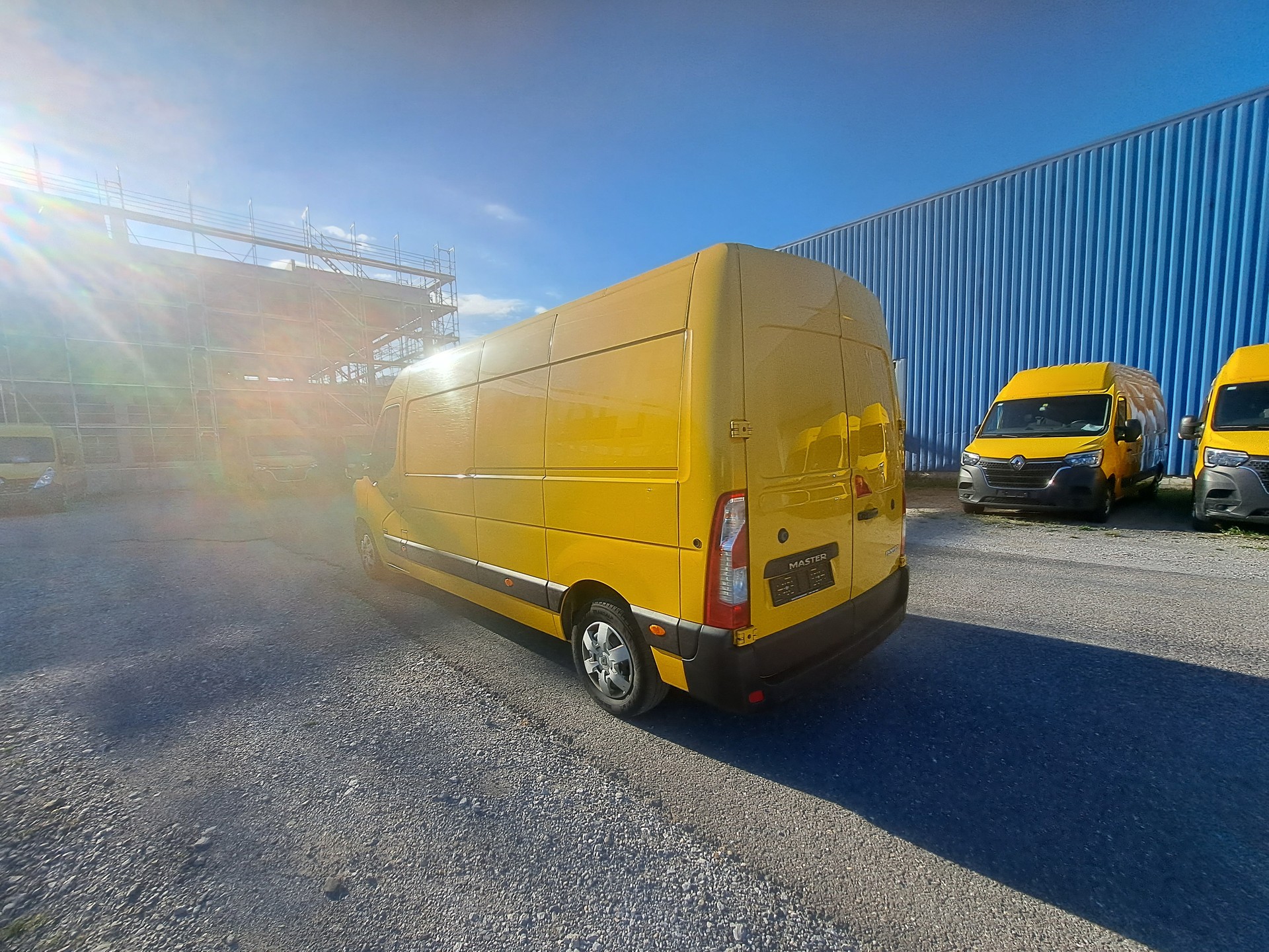 RENAULT Master T35 2.3dCi 135 L3H2-image-3