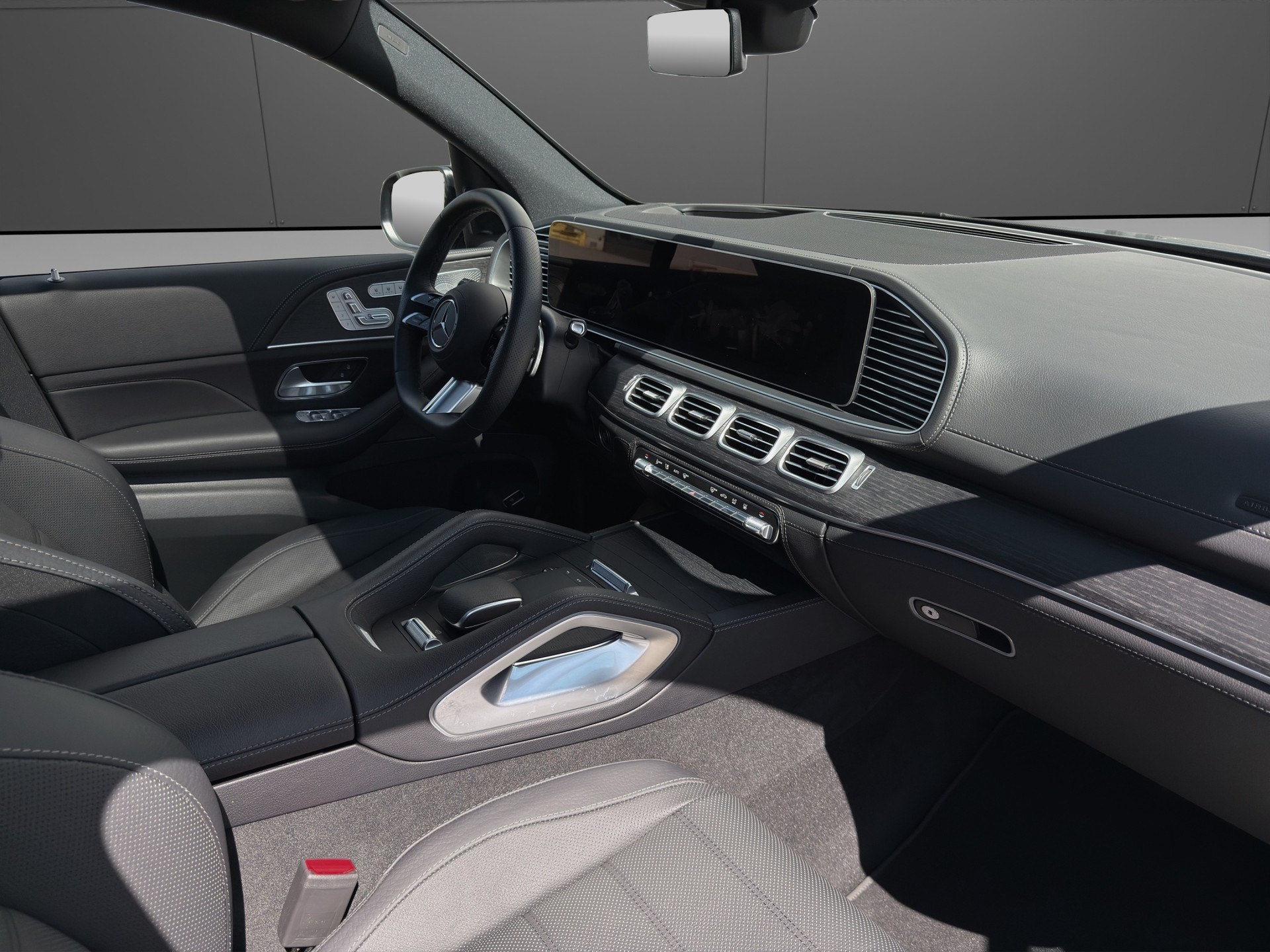 MERCEDES-BENZ GLE 450 d 4Matic 9G-Tronic AMG Line-image-9