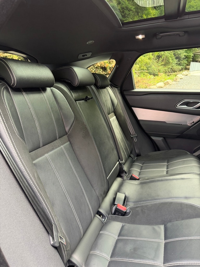 LAND ROVER R DYNAMIC SE-image-10