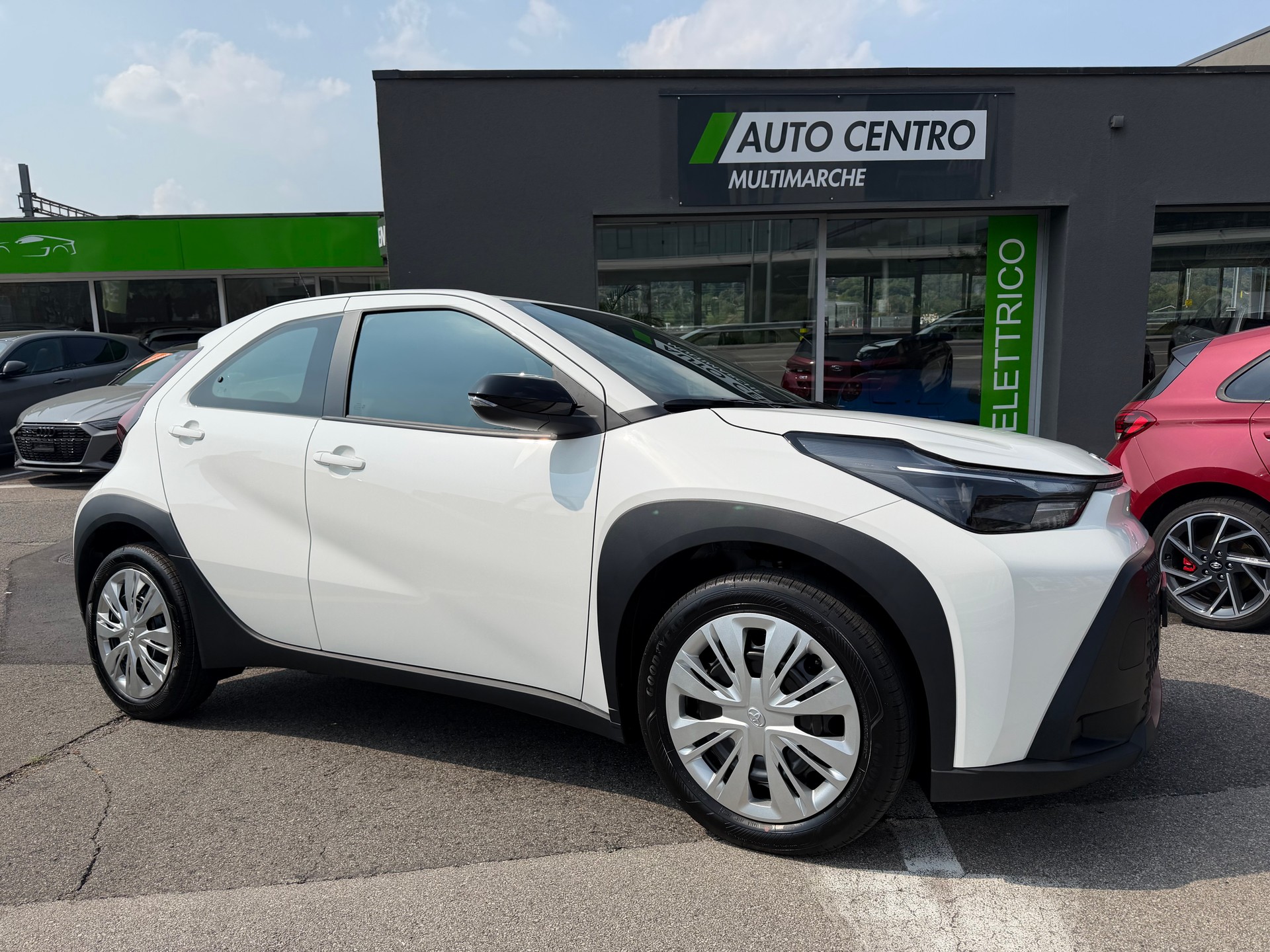 TOYOTA Aygo X 1.5 Comfort e-CVT-image-0