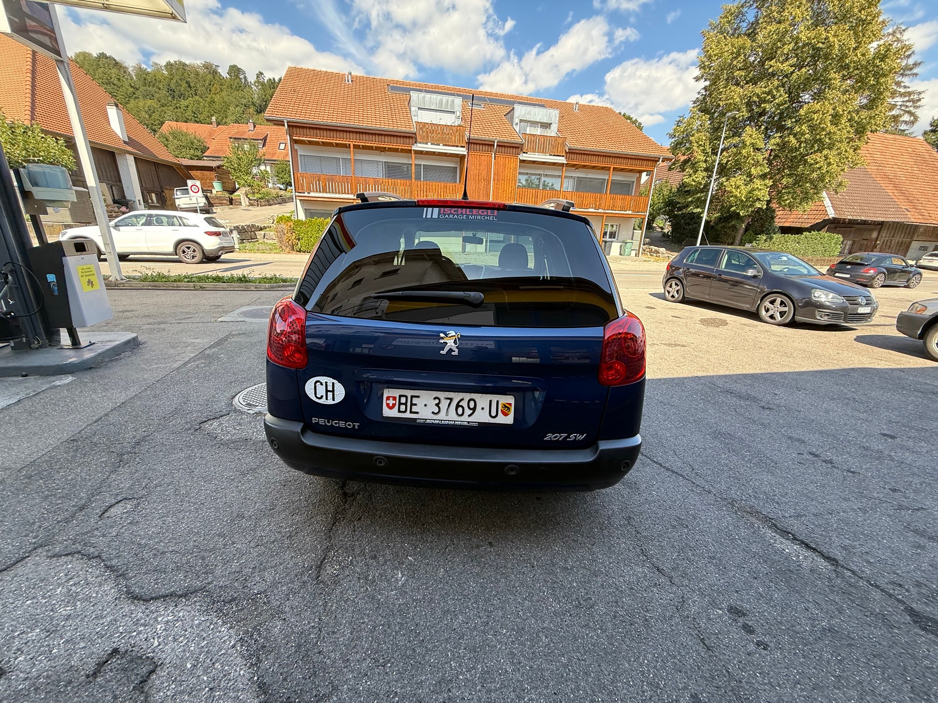 PEUGEOT 207 SW 1.4 16V Sport-image-3