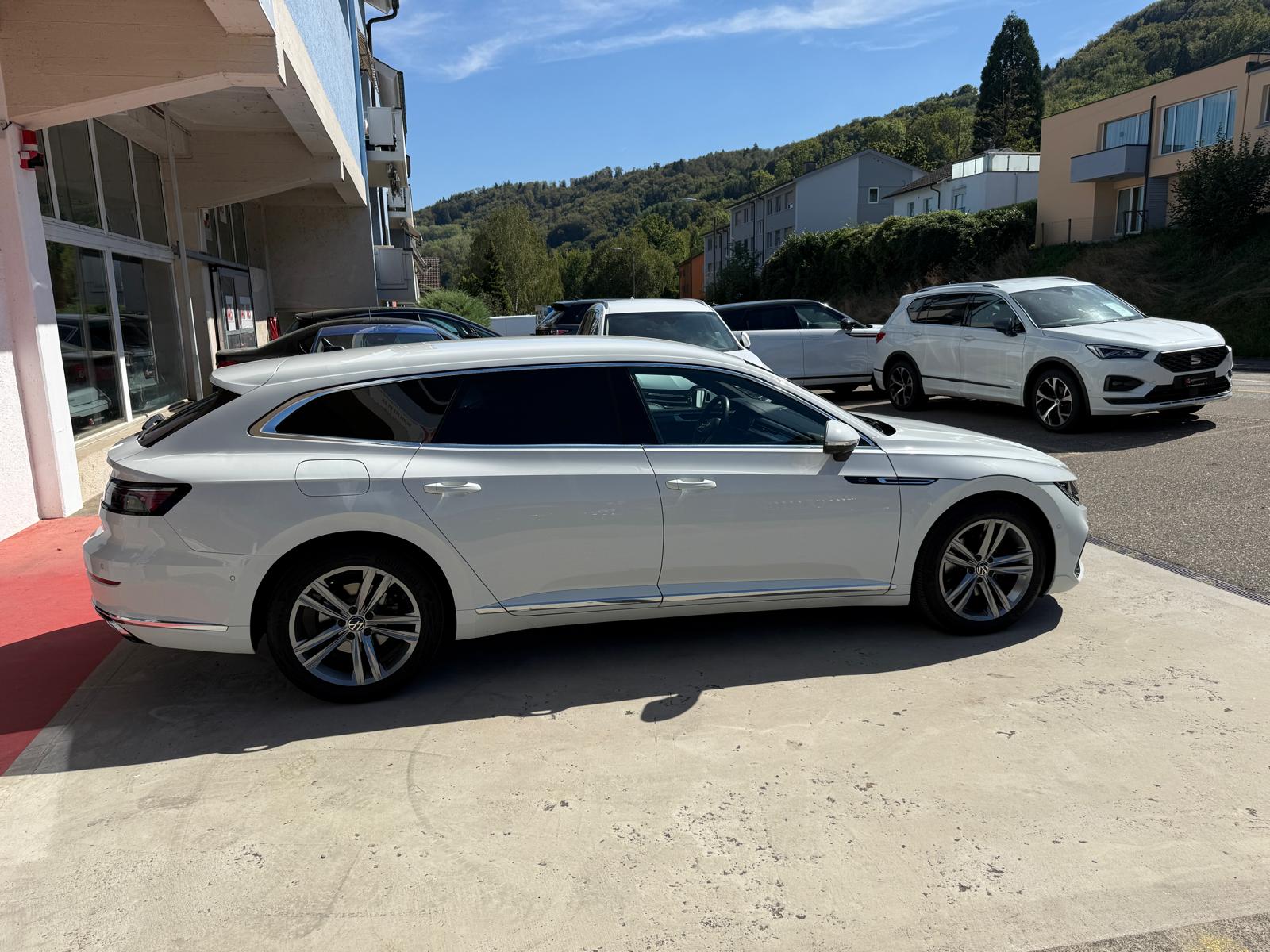 VW Arteon SB 2.0 TDI R-Line 4Motion DSG-image-4