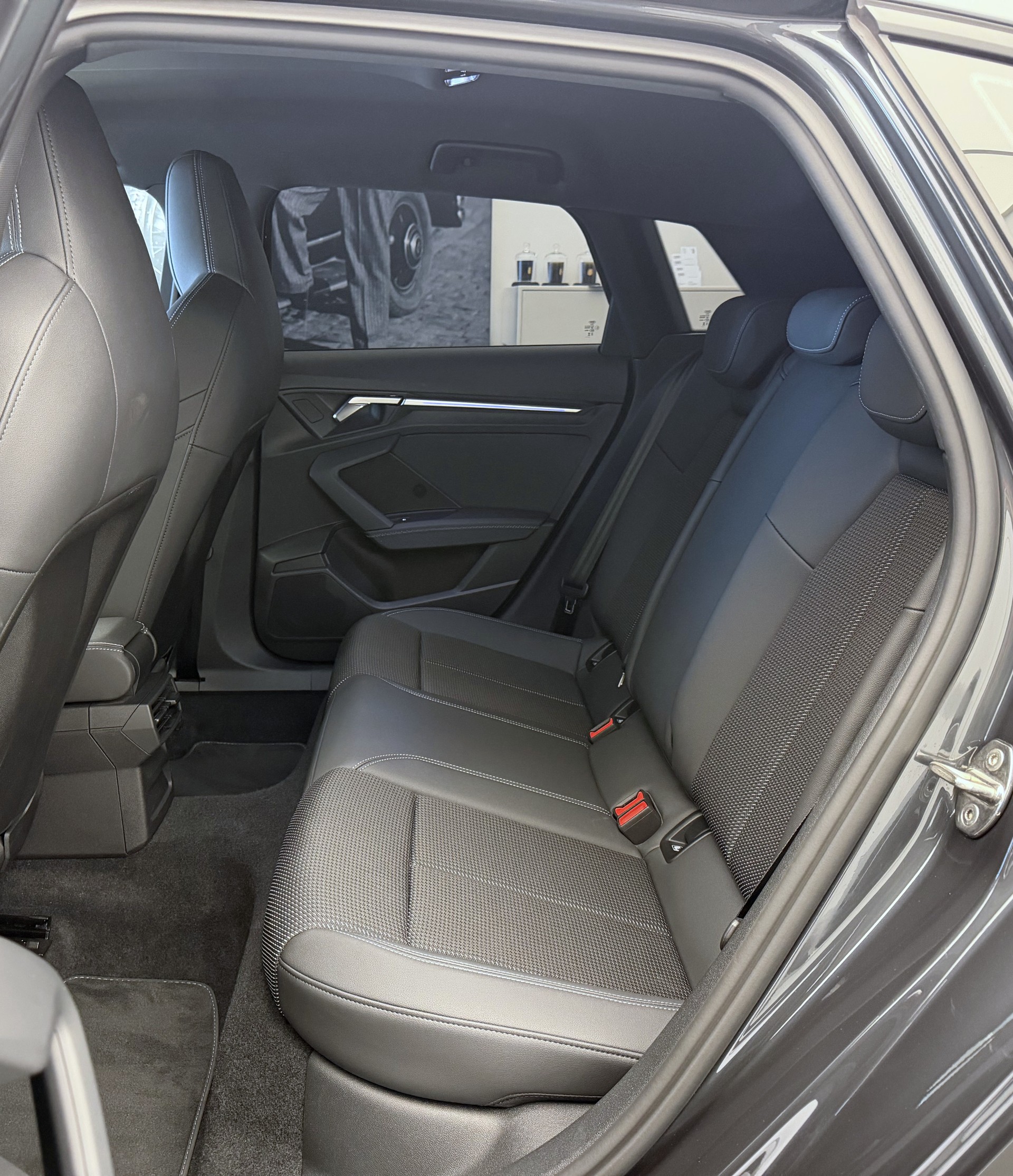 AUDI A3 Sportback 35 TFSI Attraction S-tronic-image-20