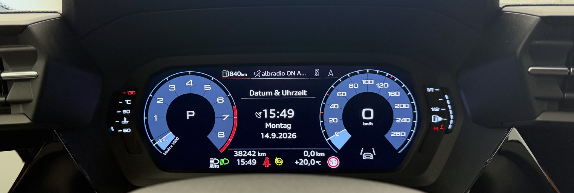 AUDI A3 Sportback 35 TFSI Attraction S-tronic-image-9