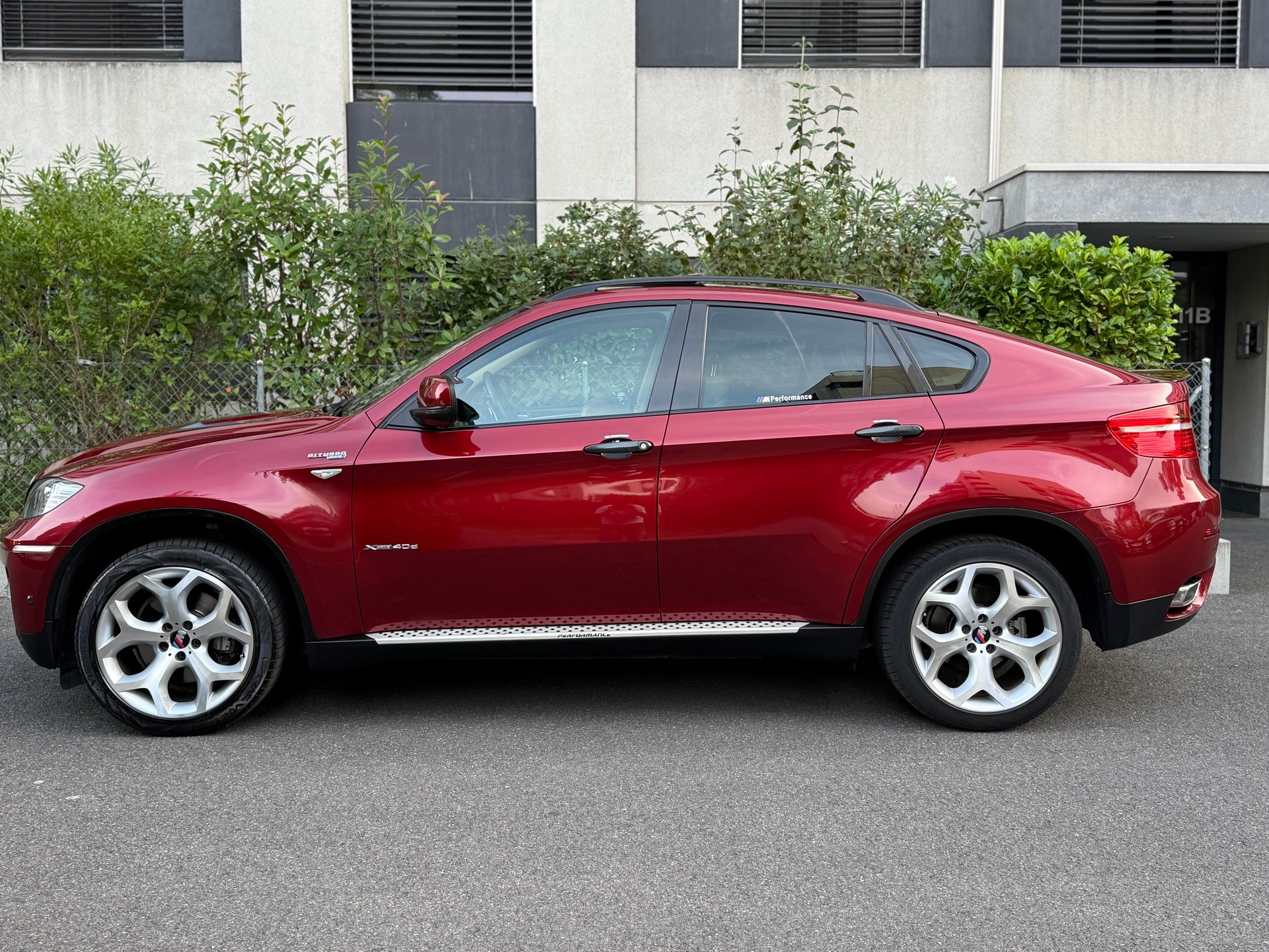 BMW X6 xDrive 40d M SPORT Steptronic-image-1