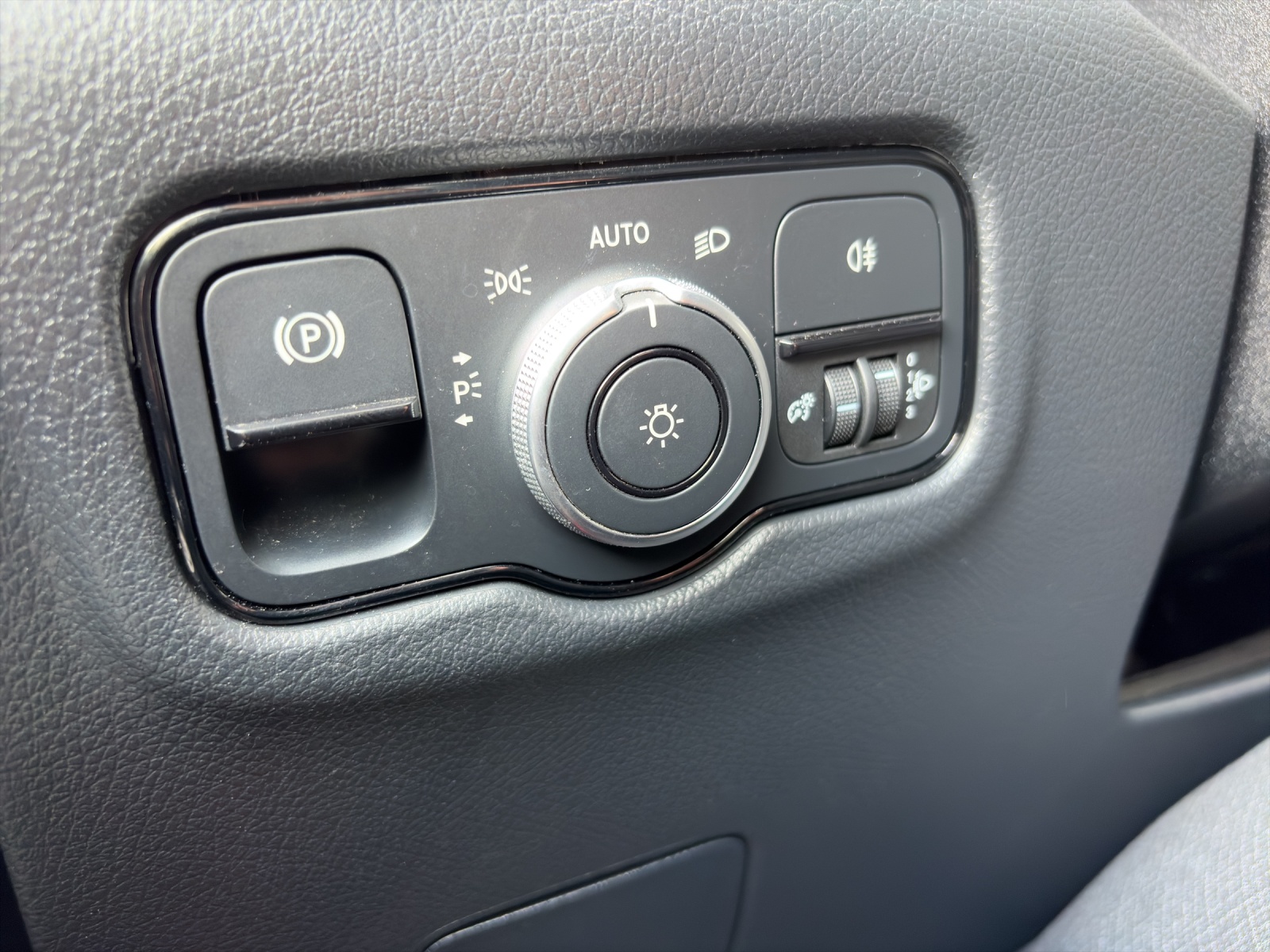MERCEDES-BENZ Vito 114 CDI Lang 9G-Tronic Pro-image-11