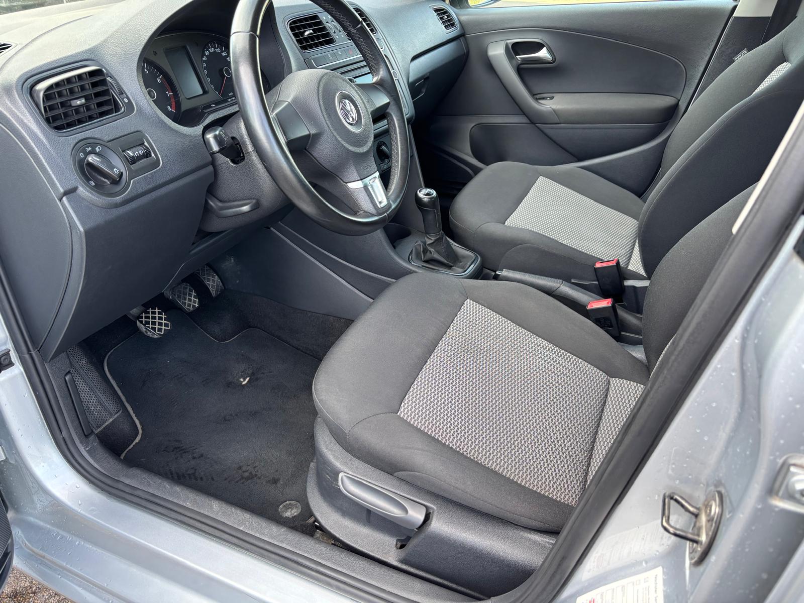 VW Polo 1.4 16V Comfortline-image-8