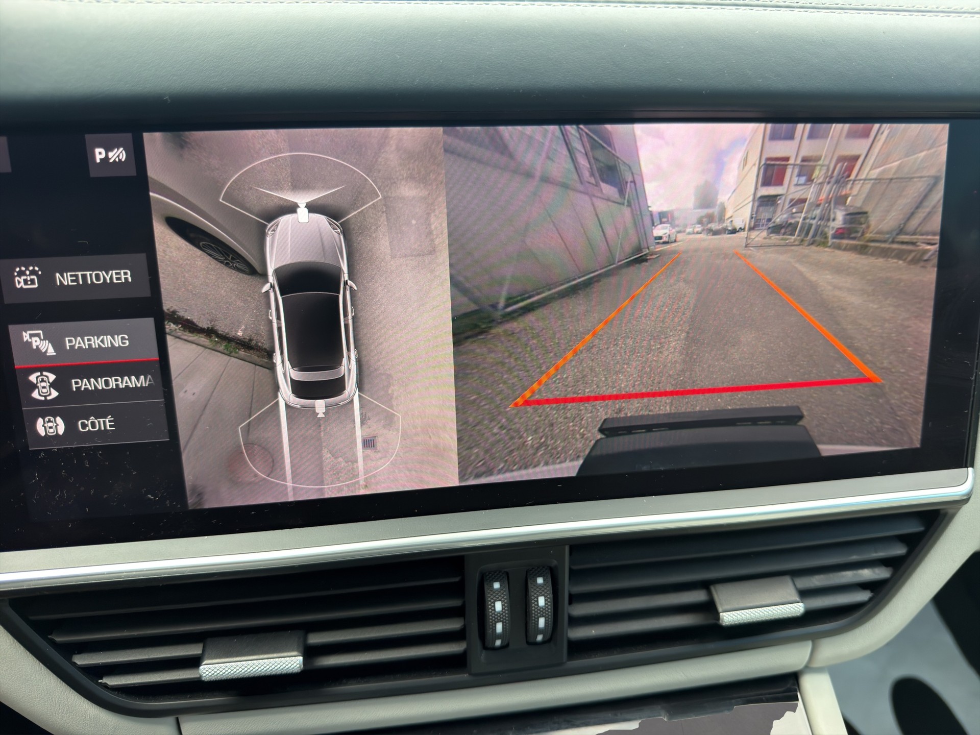 PORSCHE Cayenne Coupé E-Hybrid Full Options-image-6