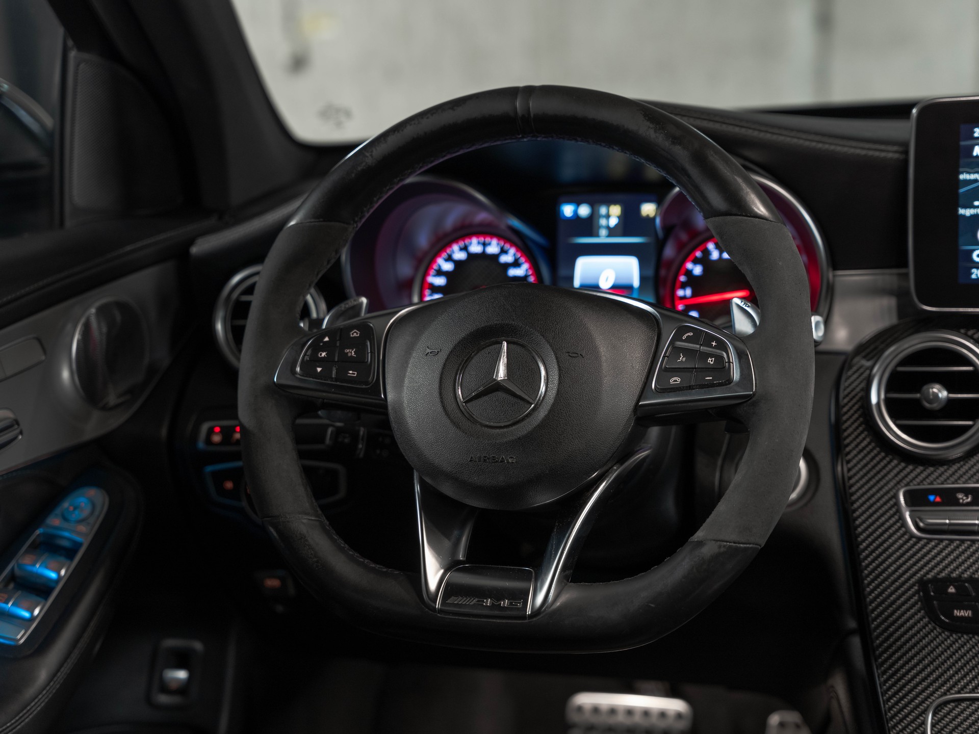 MERCEDES-BENZ GLC Coupé 63 S AMG 4Matic+ 9G-Tronic-image-15