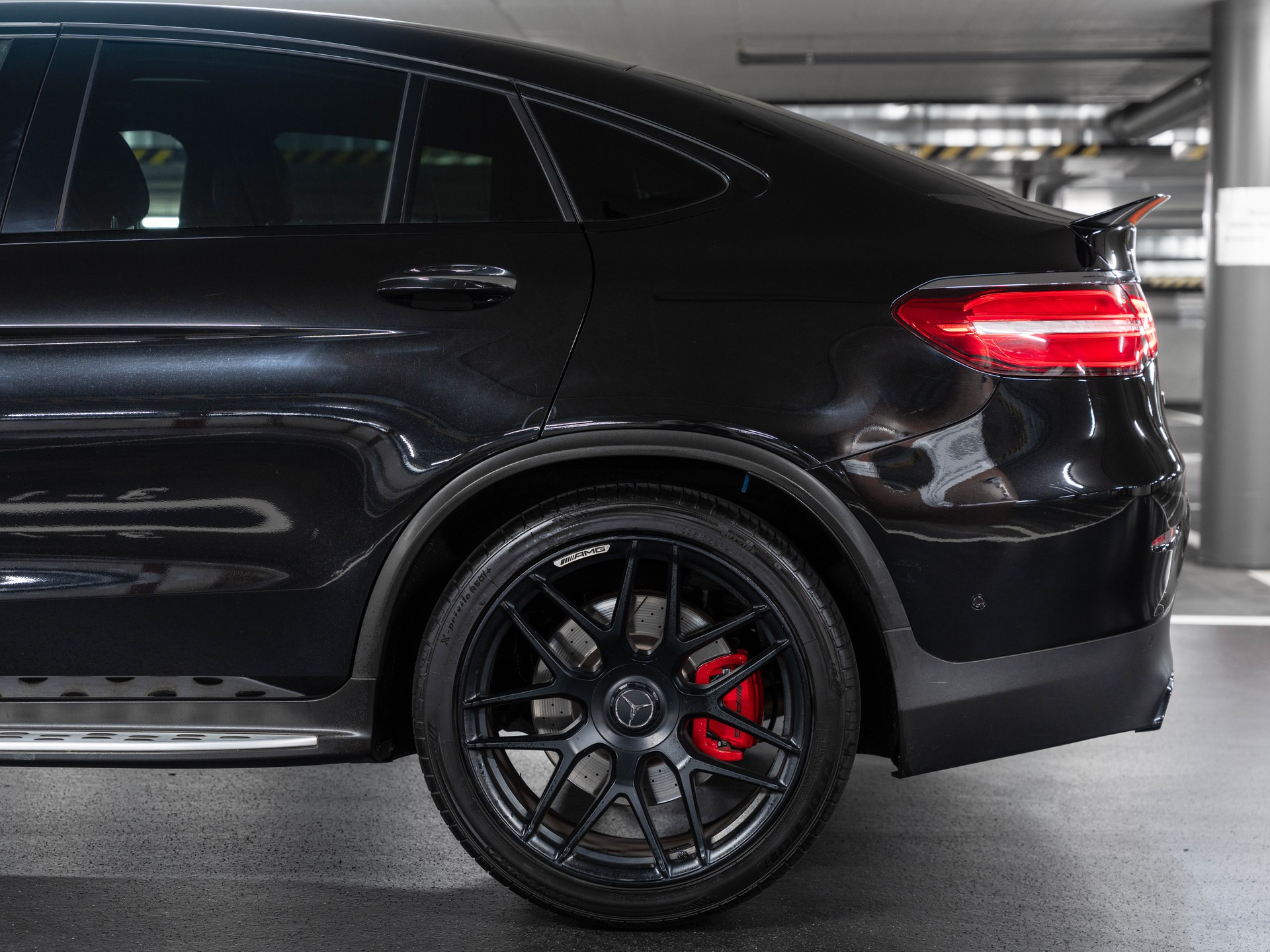 MERCEDES-BENZ GLC Coupé 63 S AMG 4Matic+ 9G-Tronic-image-4