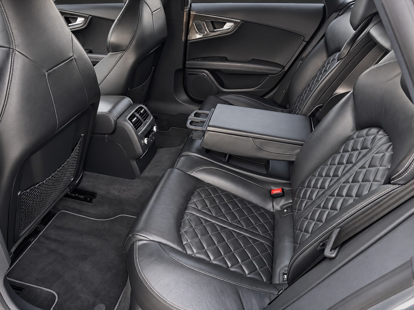AUDI A7 Sportback 3.0 TDI quattro S-tronic "RS7 Umbau"-image-12