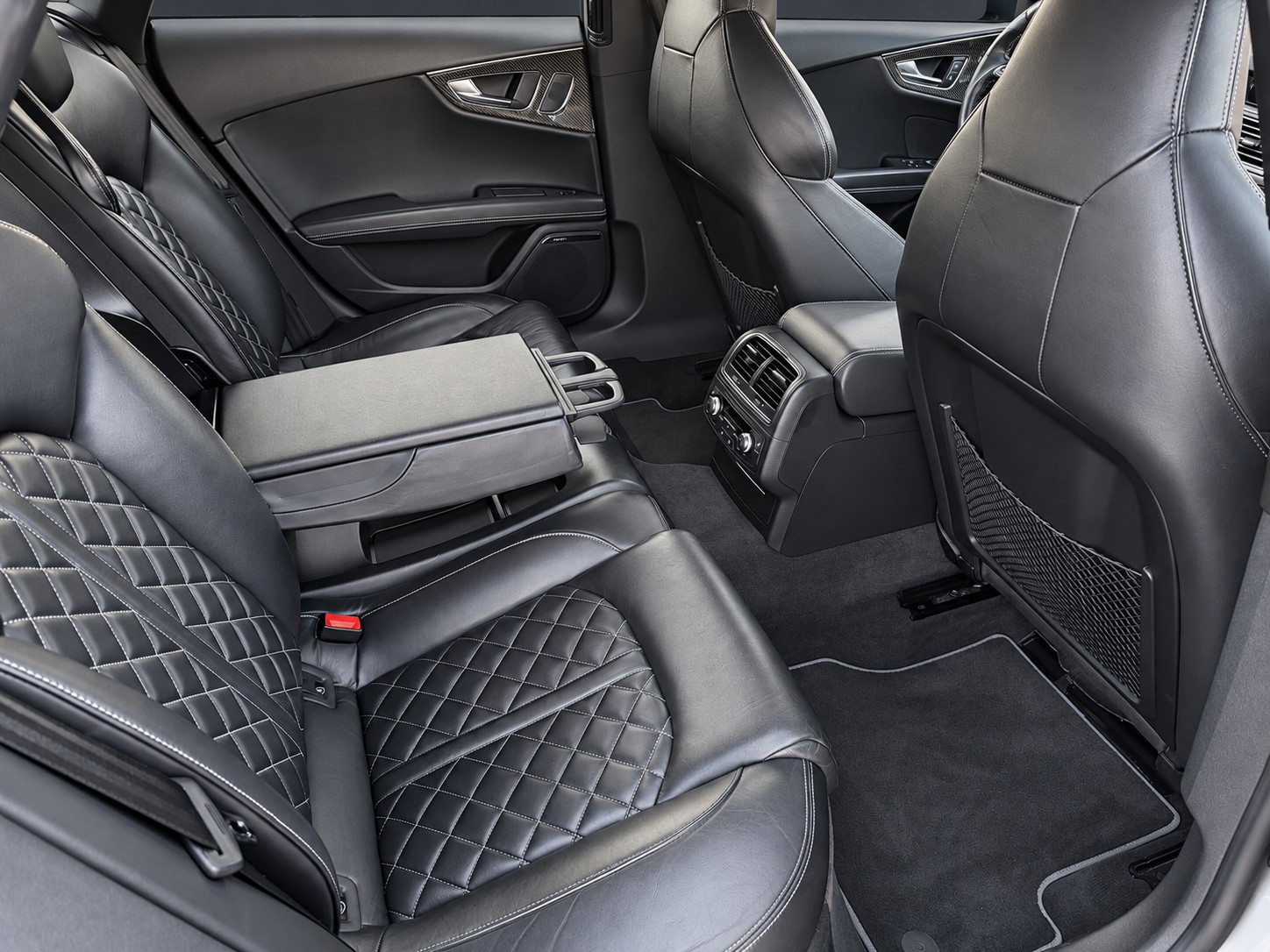 AUDI A7 Sportback 3.0 TDI quattro S-tronic "RS7 Umbau"-image-13