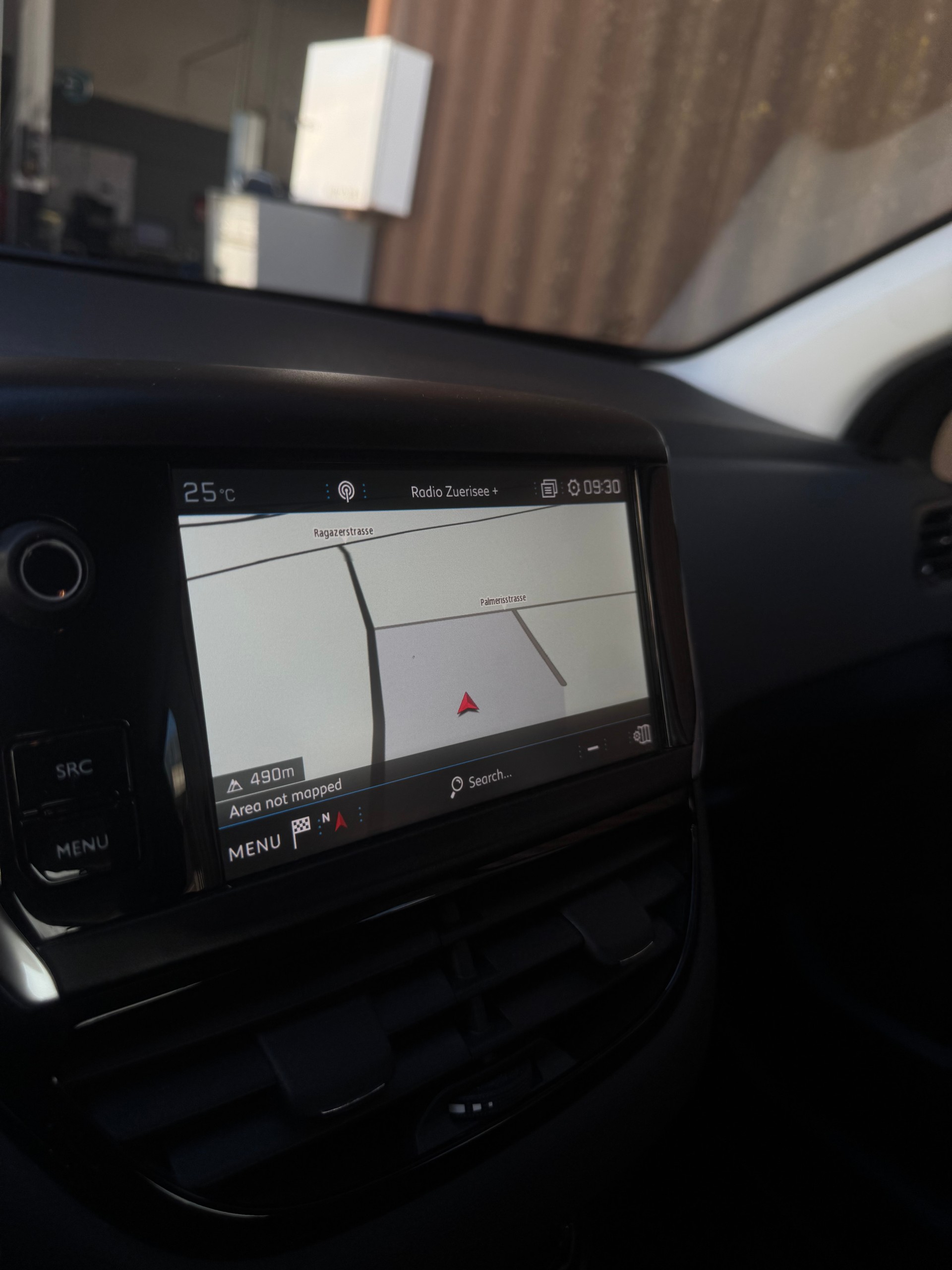 PEUGEOT 208 1.2 PureTech Signature-image-7