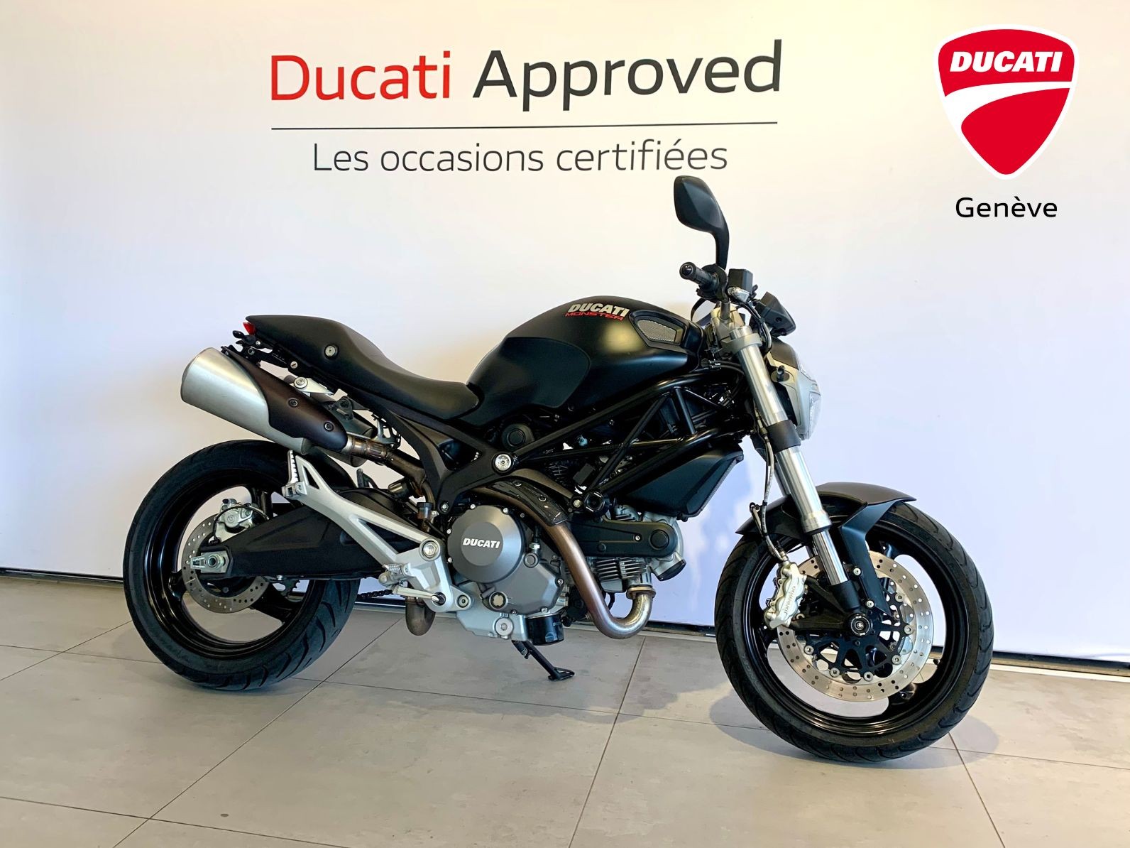 DUCATI Monster 696+ ABS