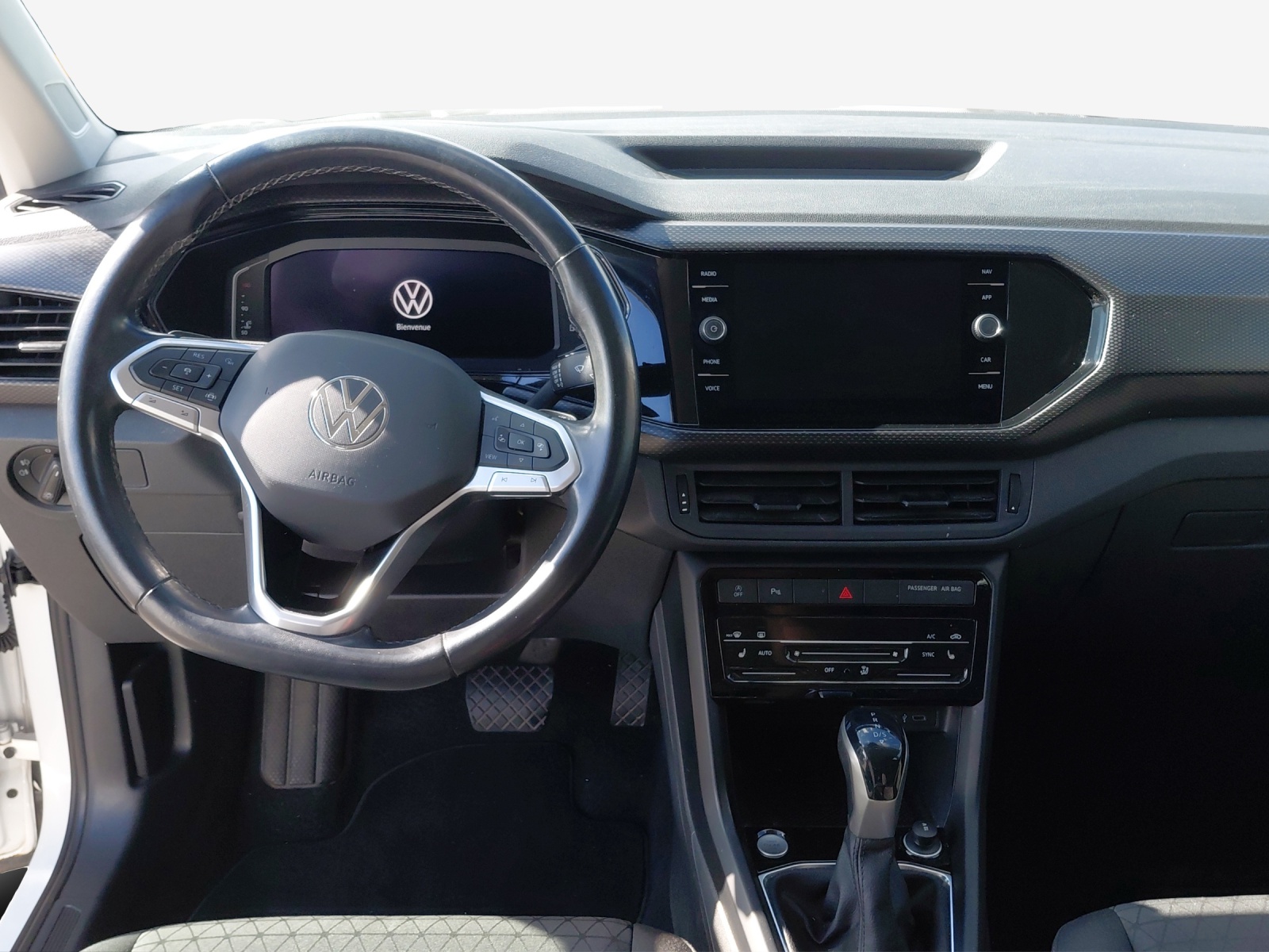 VW T-Cross 1.0 TSI Life Limited DSG-image-8