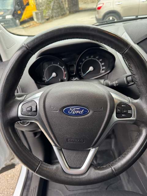 FORD Transit Courier van 1.0 EcoB Trend-image-3