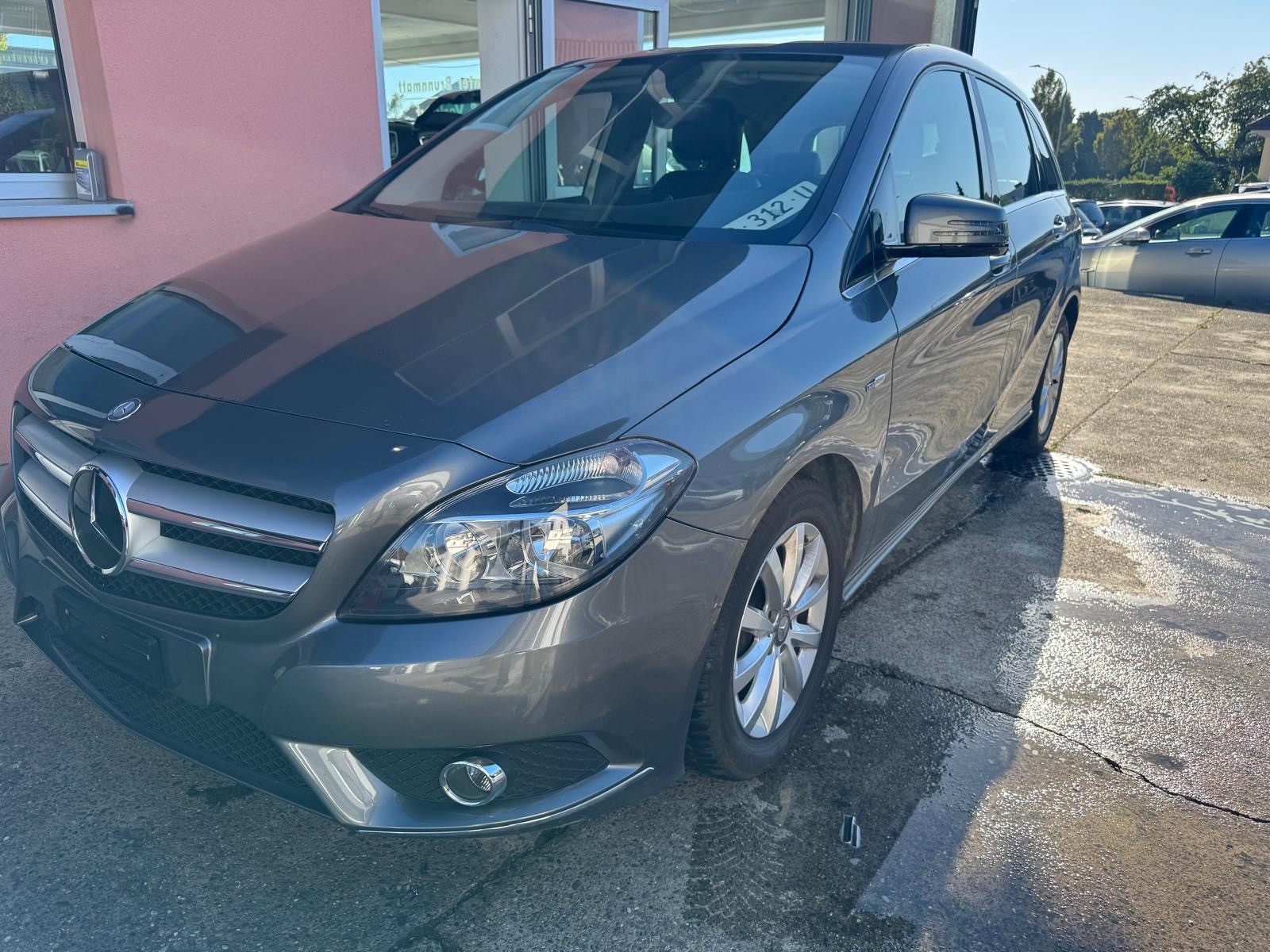 MERCEDES-BENZ B200-image-3