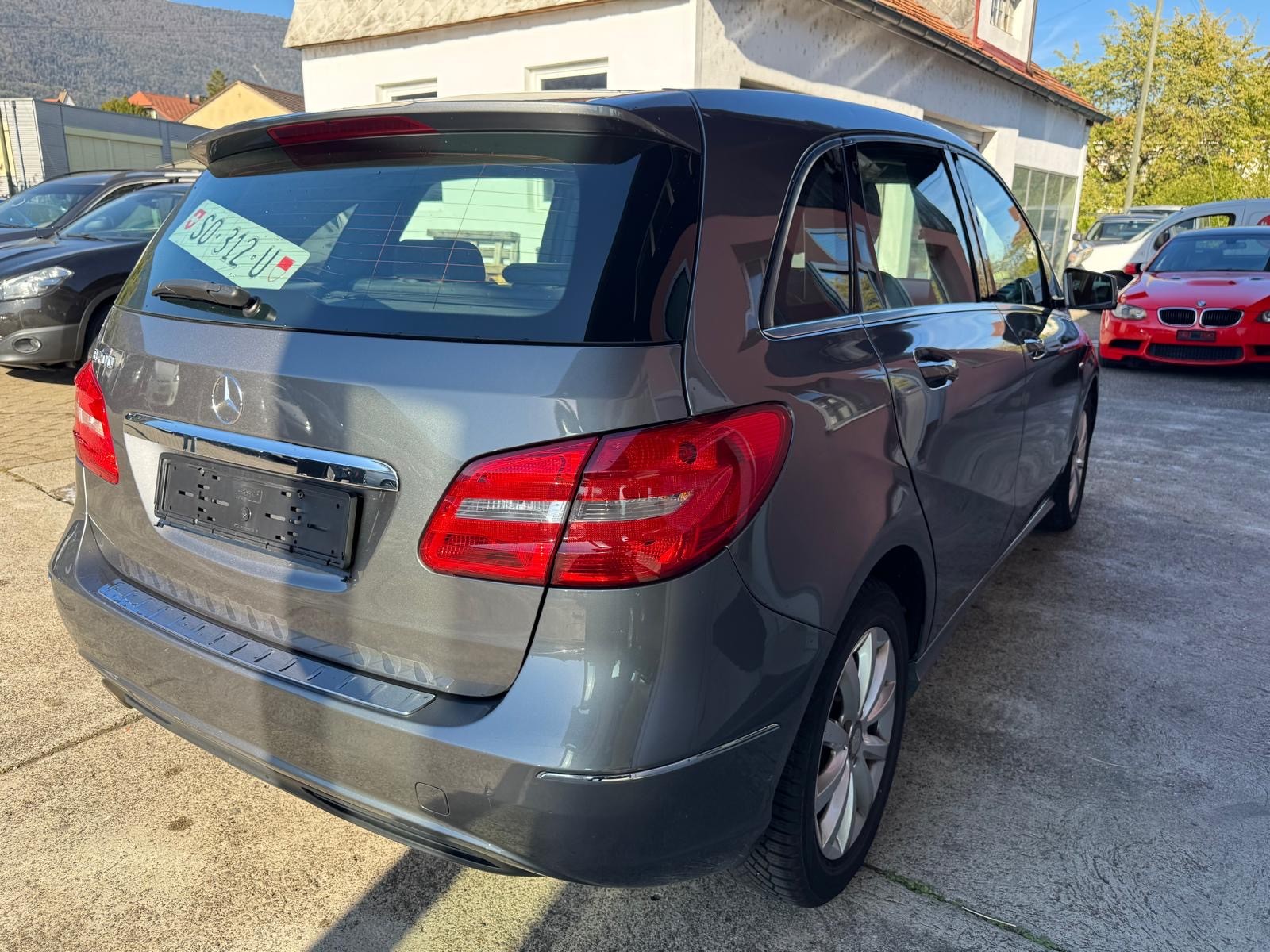 MERCEDES-BENZ B200-image-5