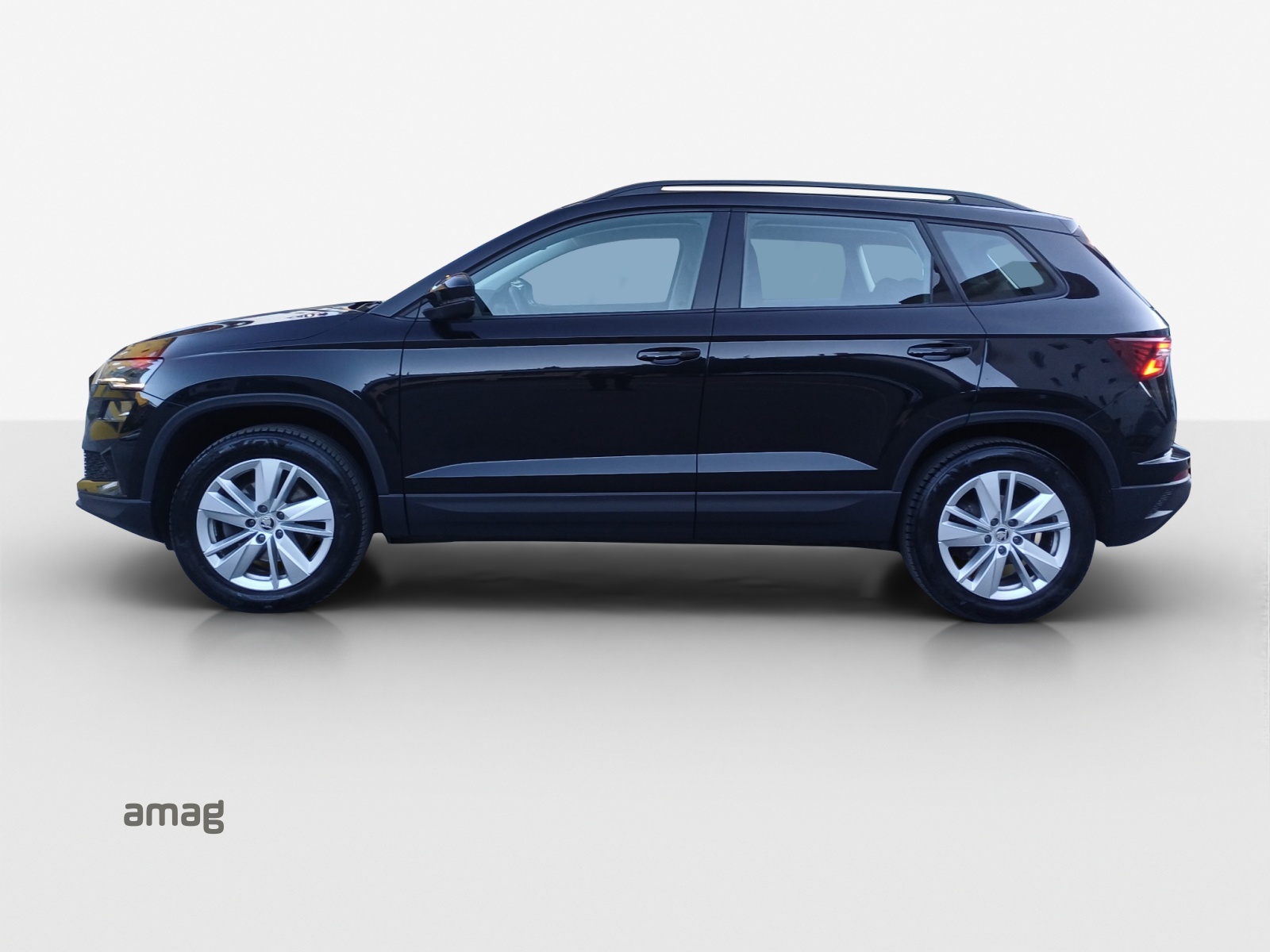 SKODA Karoq 2.0 TDI CR Selection 4x4 DSG-showroom-element-1
