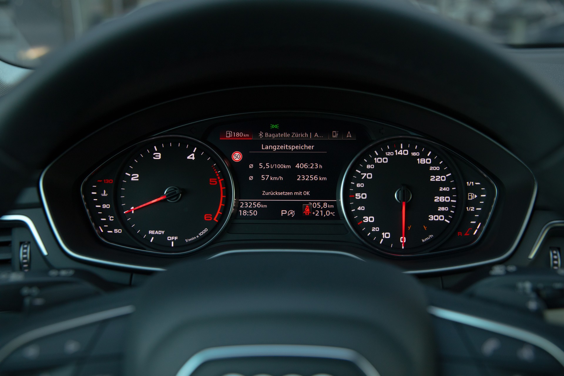AUDI A4 Avant 35 TDI S-tronic-image-11