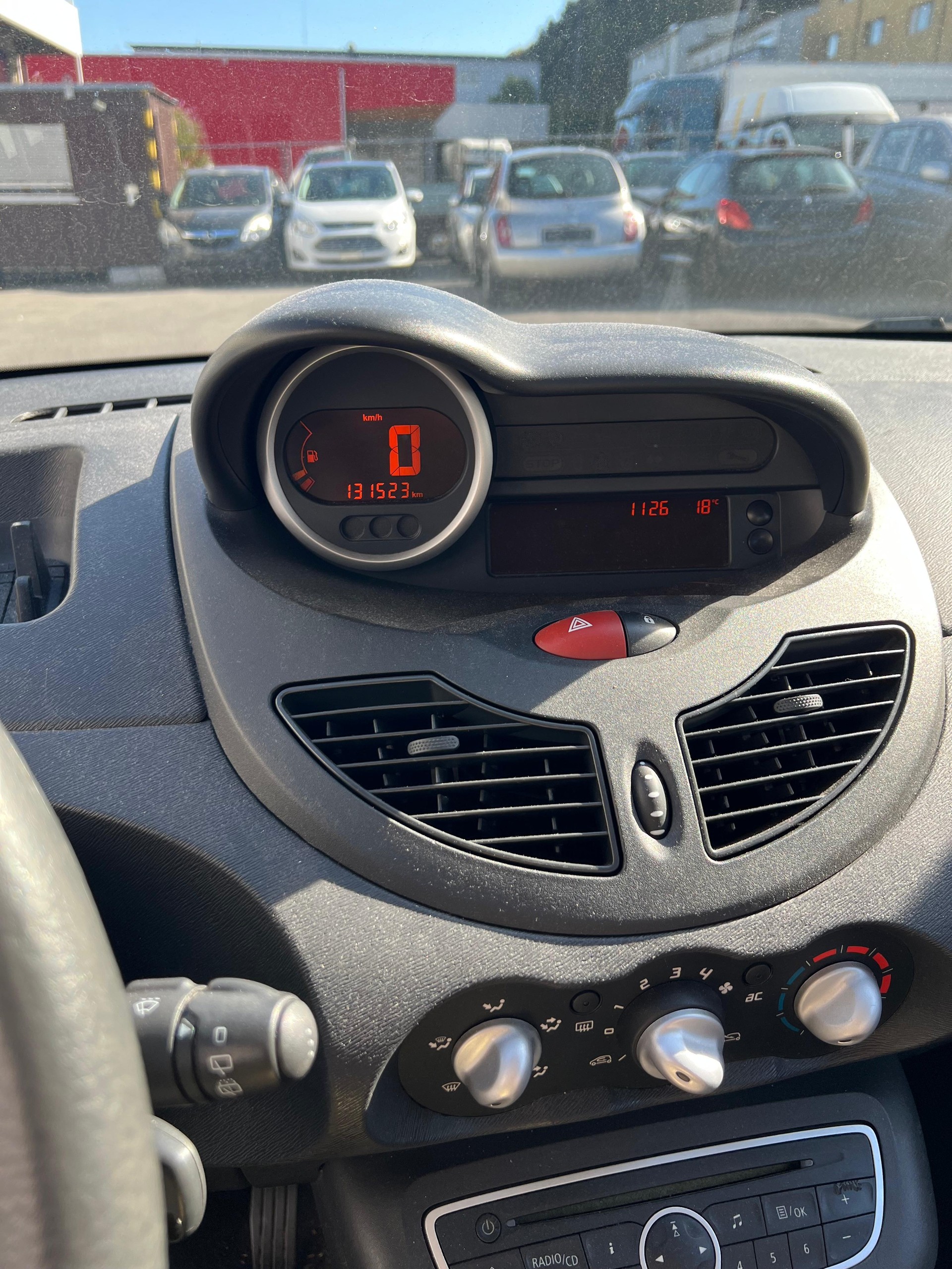 RENAULT Twingo 1.2 Authentique-image-6