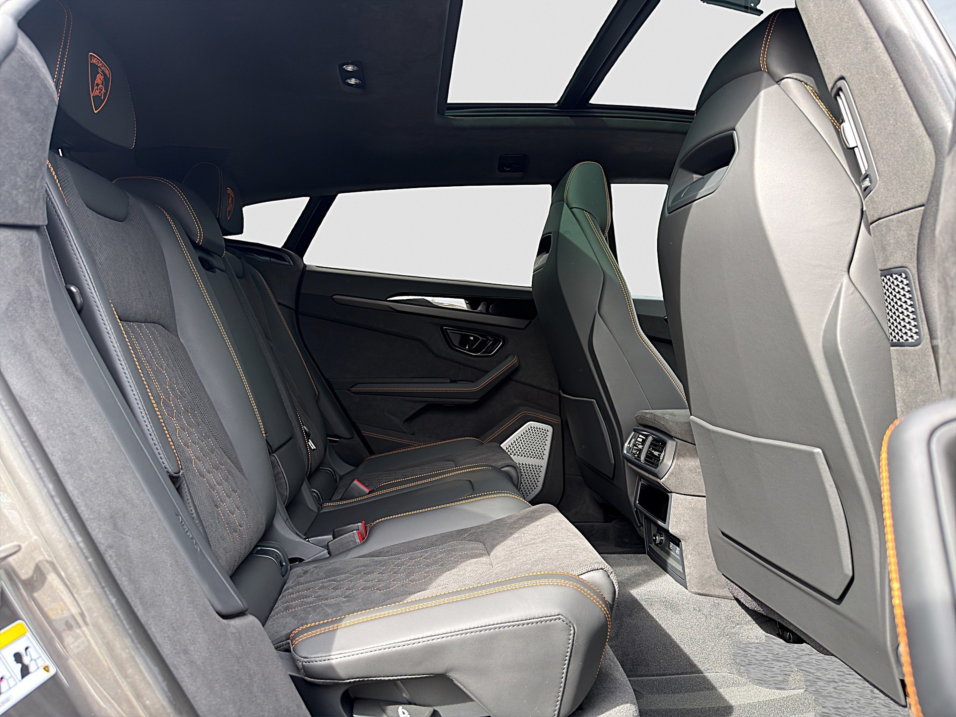 LAMBORGHINI Urus SE-image-7