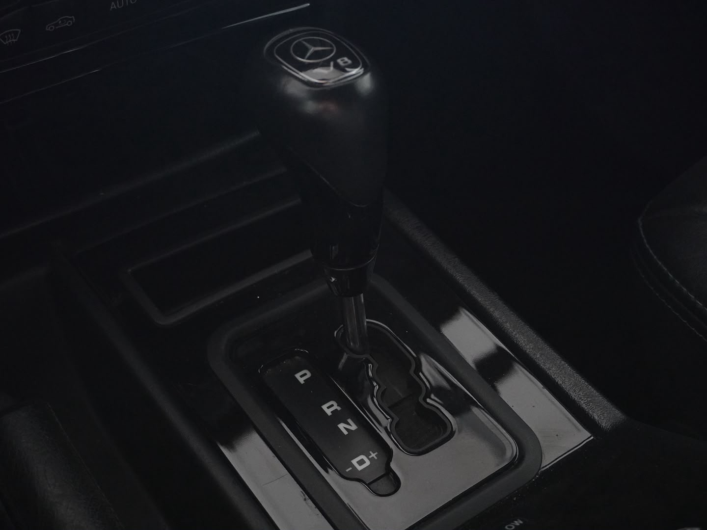 MERCEDES-BENZ G 500 Automatic-image-9