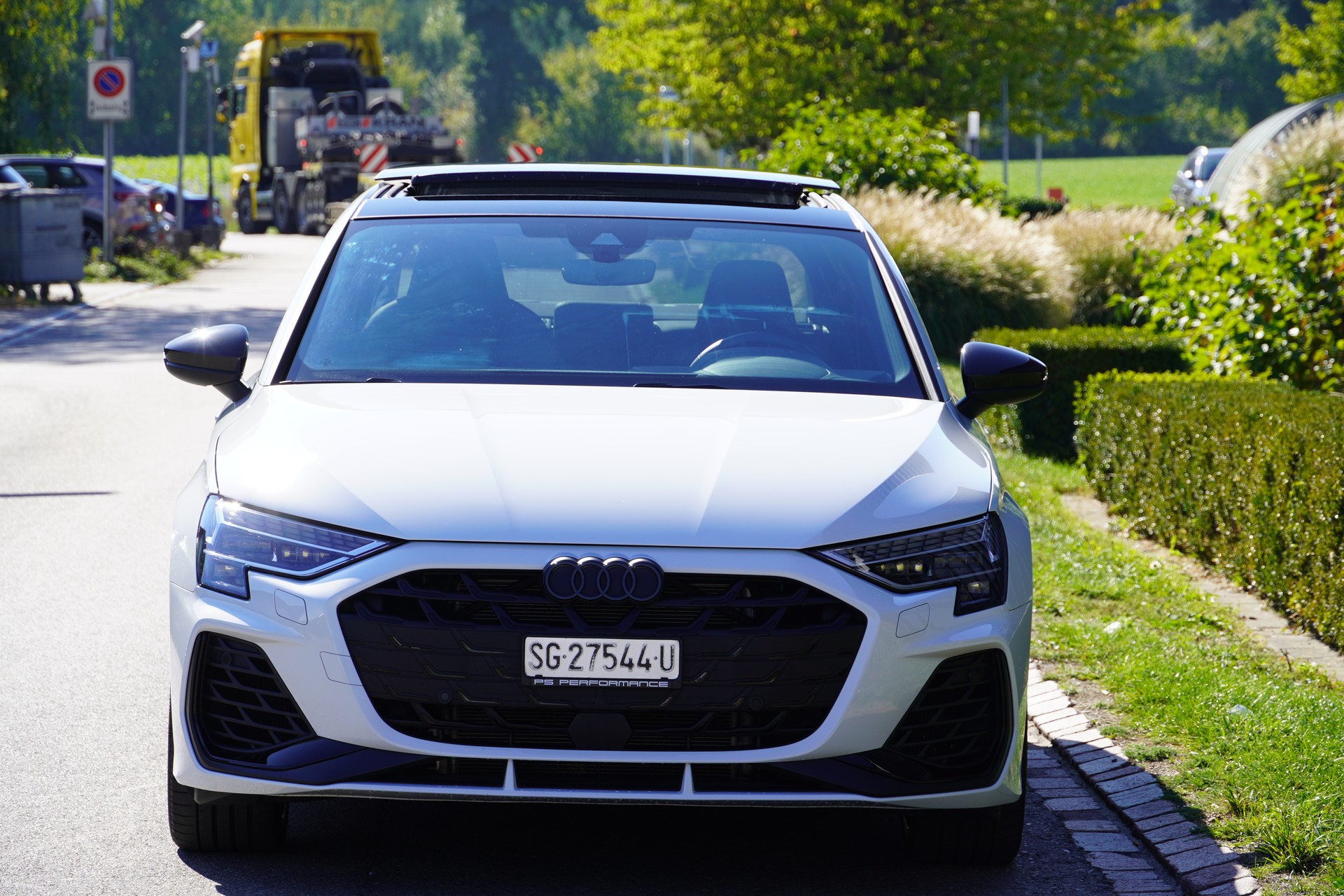 AUDI S3 Limousine TFSI quattro S-tronic//Akrapovic//Werksgarantie bis 06.2027//-image-2