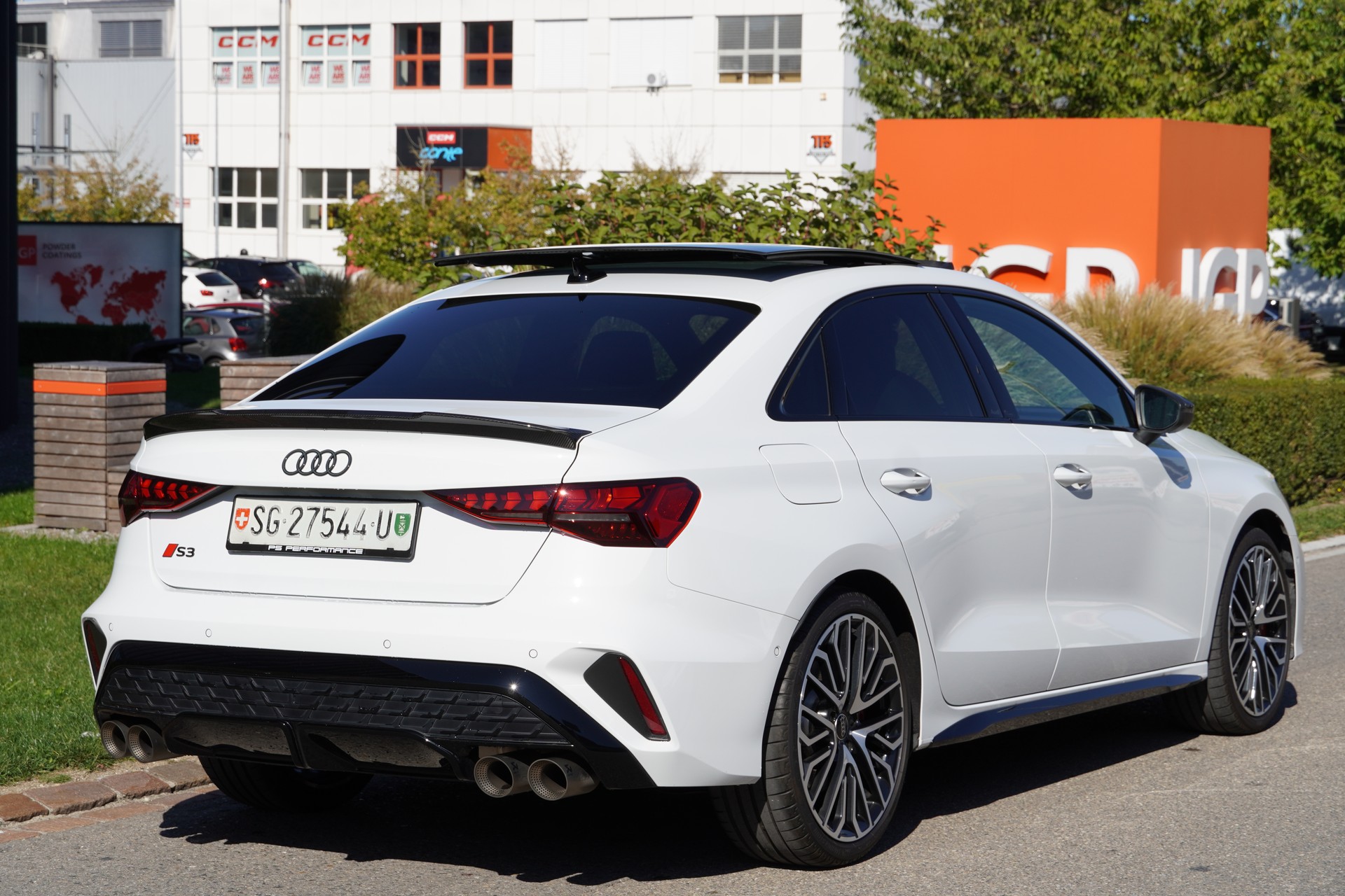 AUDI S3 Limousine TFSI quattro S-tronic//Akrapovic//Werksgarantie bis 06.2027//-image-4