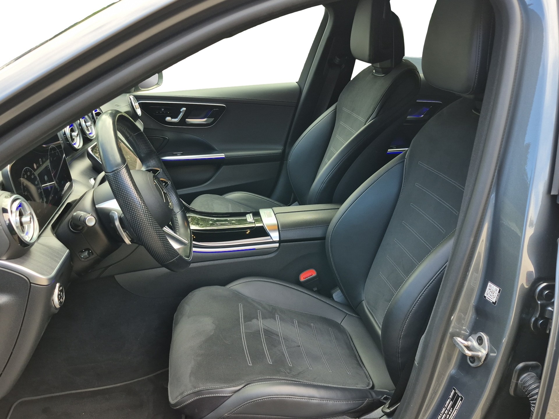 MERCEDES-BENZ C 220 d T AMG Line *Night Paket / Anhängerkupplung / 360°Cam*-image-8