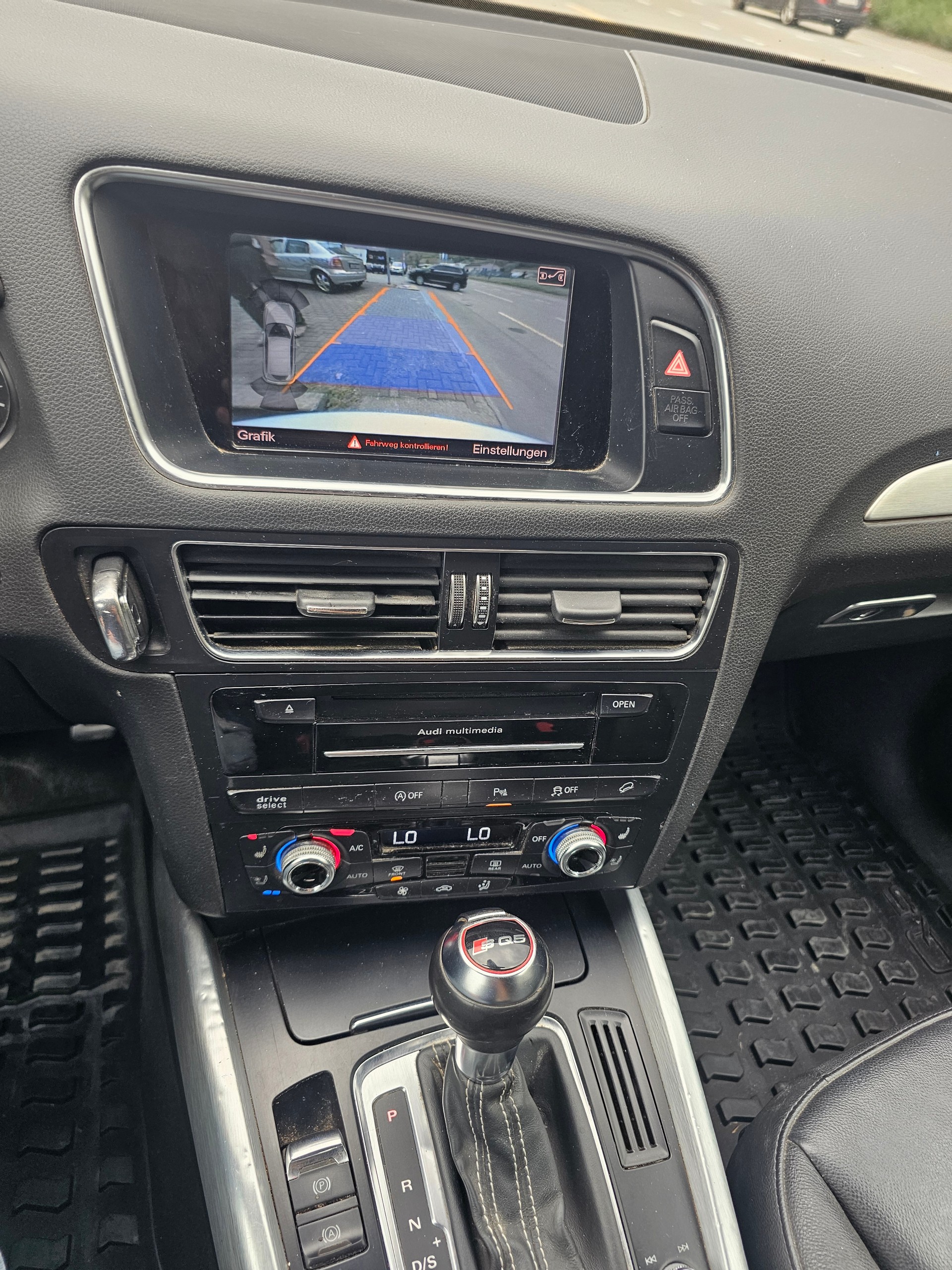 AUDI SQ5 3.0 TDI quattro tiptronic-image-11