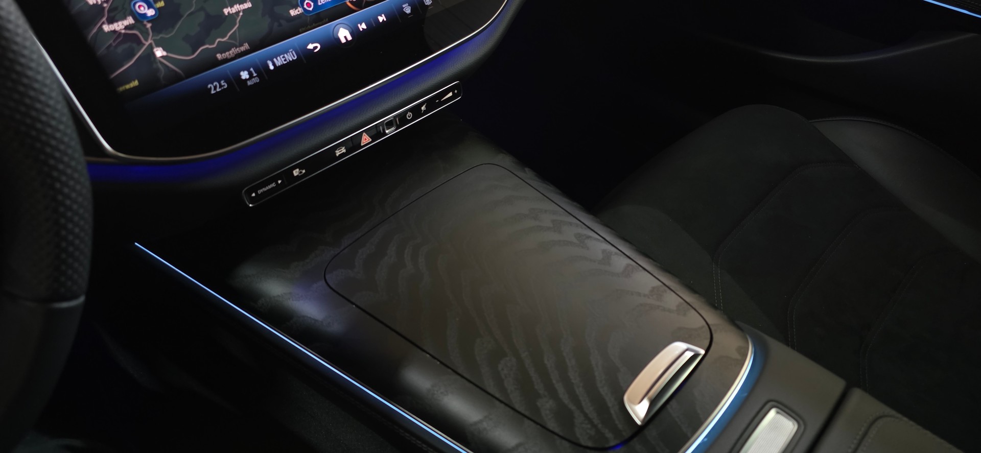MERCEDES-BENZ E 200 9G-Tronic AMG Line *Aktiver Spurhalte-&Bremsassistent*Ambientebeleuchtung*Rückfahrkamera*Sitzheizung*-image-17