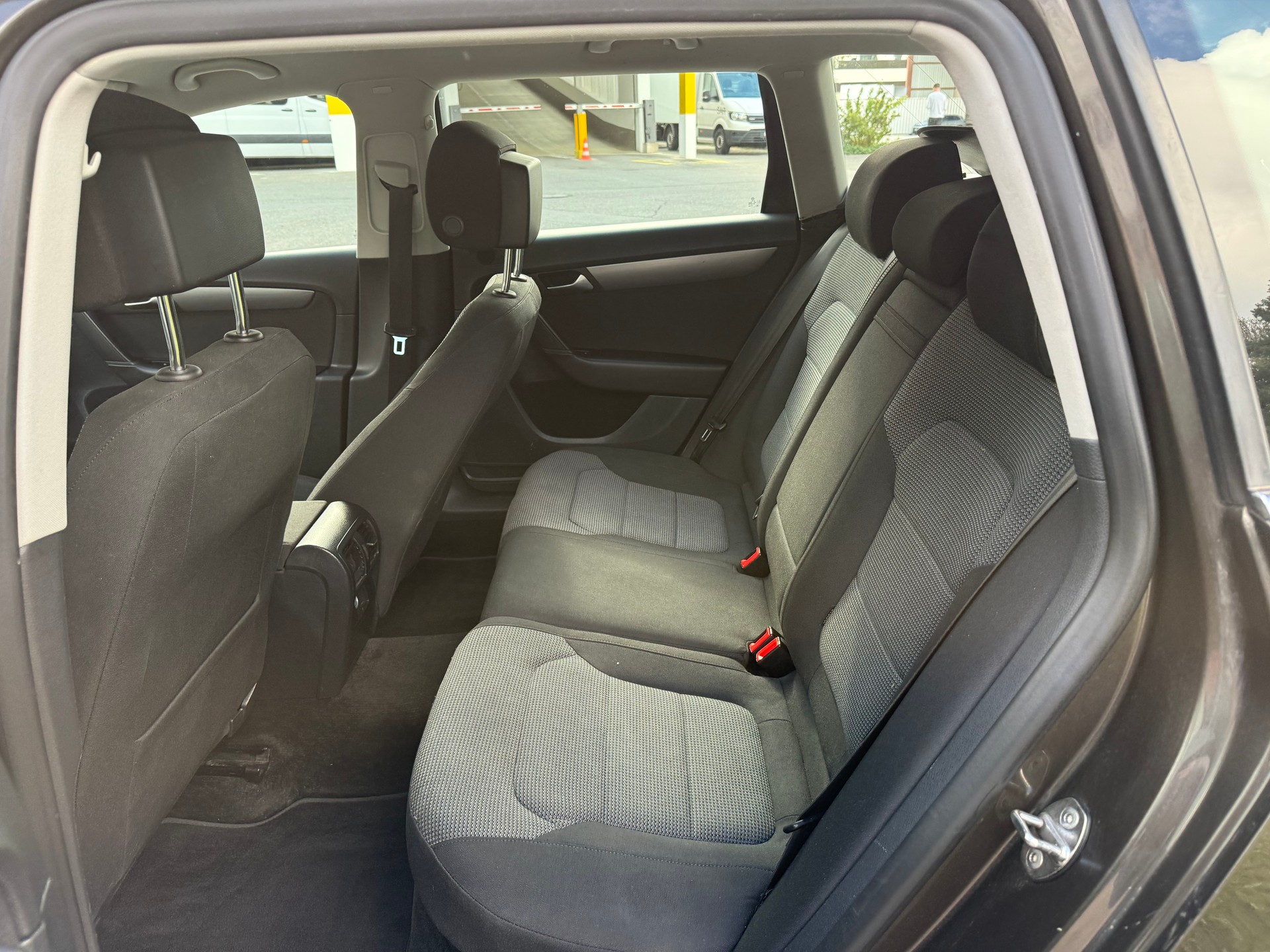 VW Passat Variant 1.8 TSI Highline-image-10