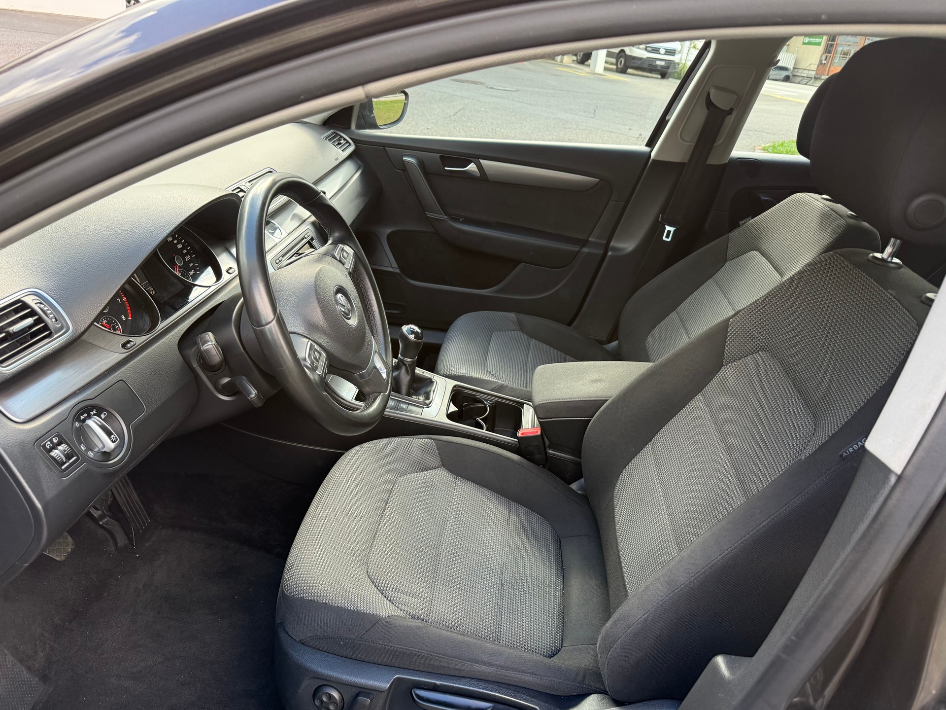 VW Passat Variant 1.8 TSI Highline-image-6