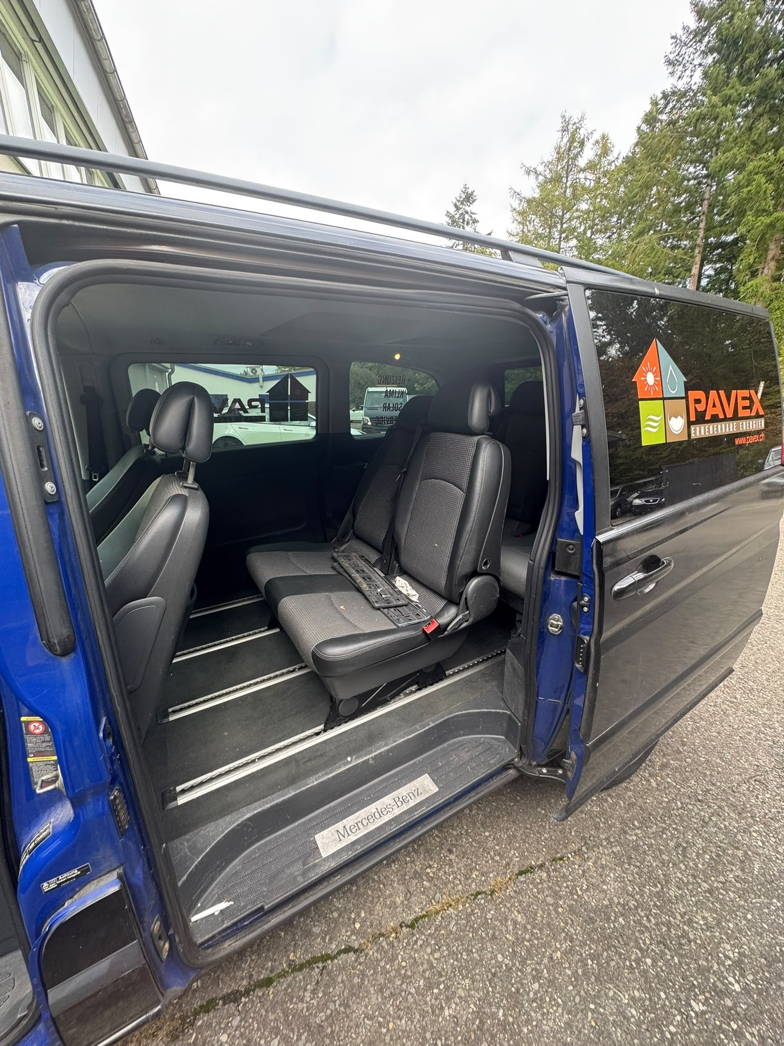 MERCEDES-BENZ Viano 2.2 CDI Blue Eff. Ambiente Ed. EL A-image-4