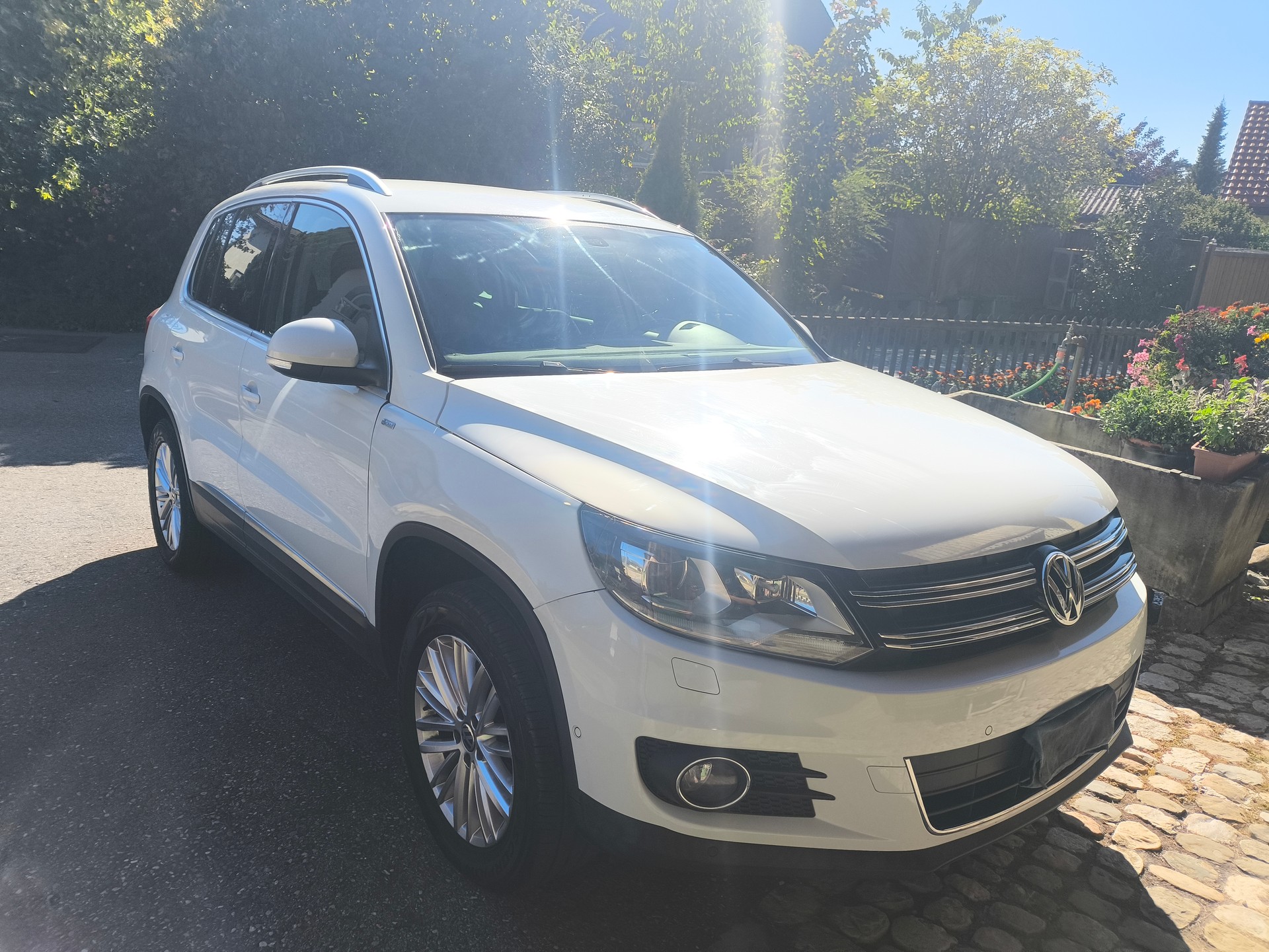 VW Tiguan 2.0 TDI BMT Salomon 4Motion DSG-image-2