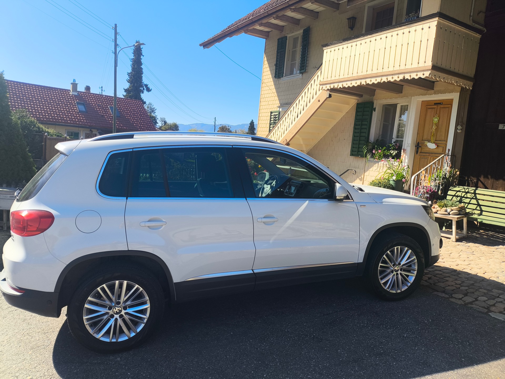 VW Tiguan 2.0 TDI BMT Salomon 4Motion DSG-image-3