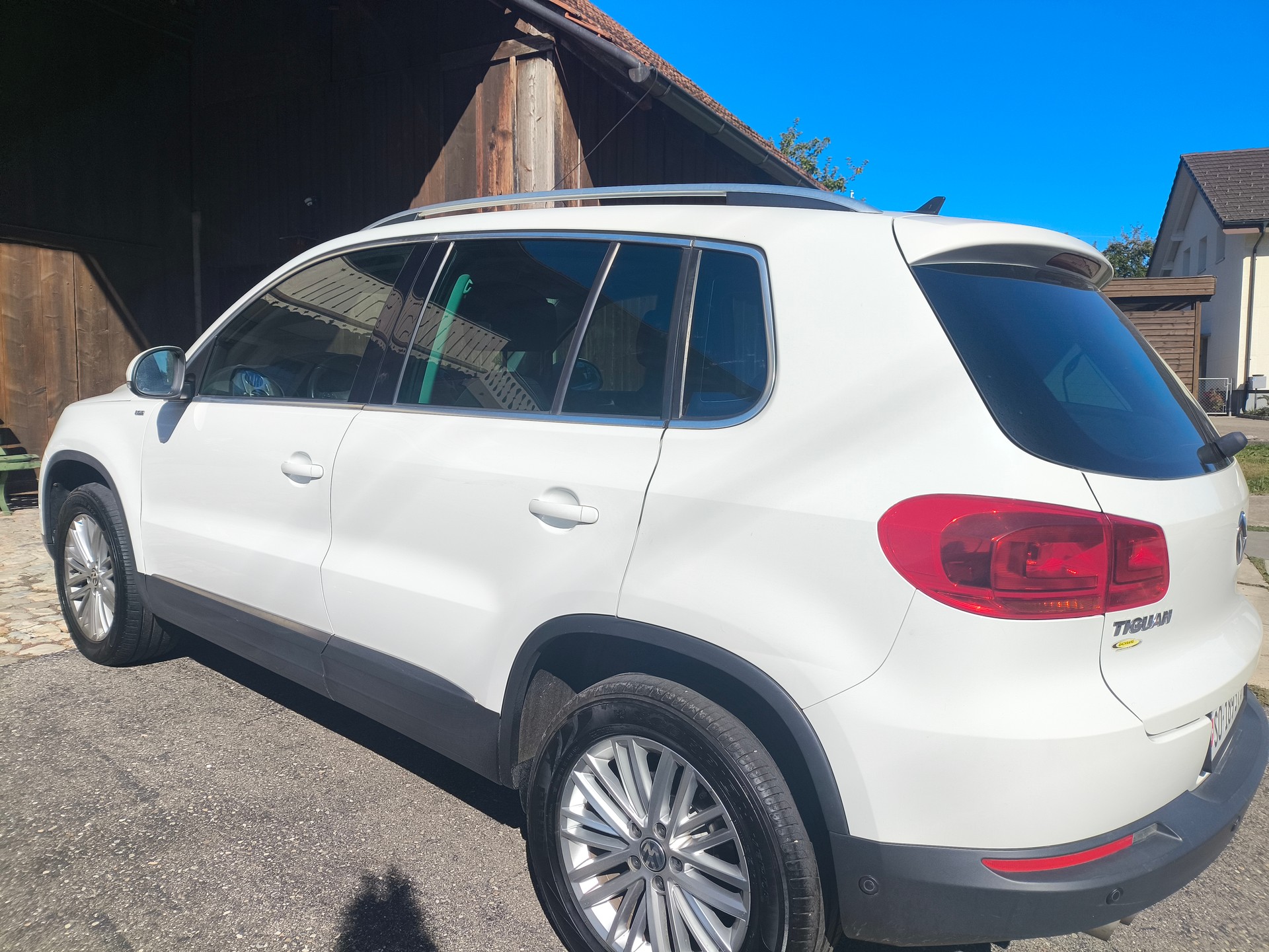VW Tiguan 2.0 TDI BMT Salomon 4Motion DSG-image-5