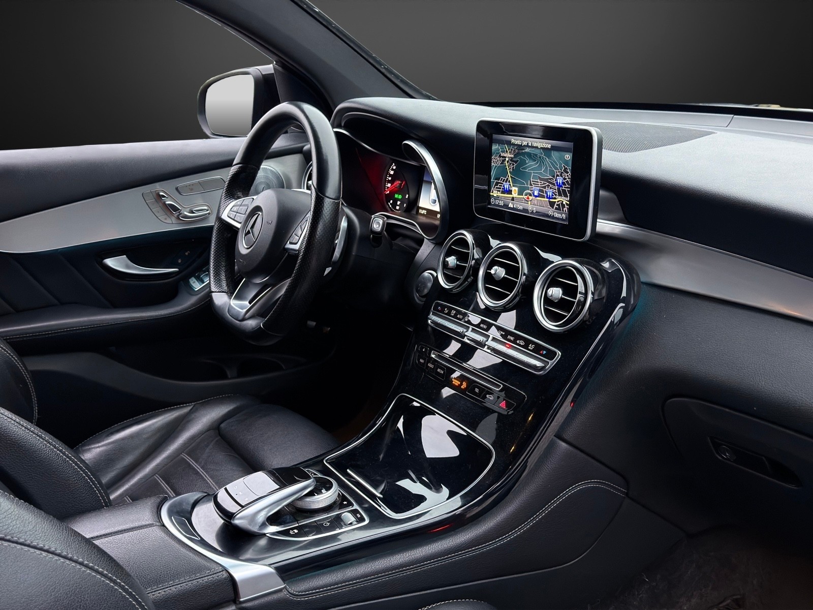 MERCEDES-BENZ GLC Coupé 250 AMG Line 4Matic 9G-Tronic mit 211 PS-image-9