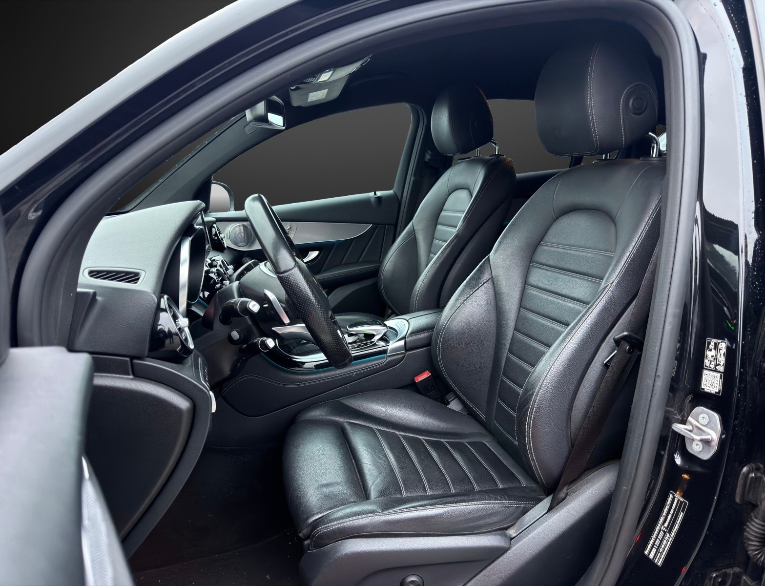 MERCEDES-BENZ GLC Coupé 250 AMG Line 4Matic 9G-Tronic mit 211 PS-image-6
