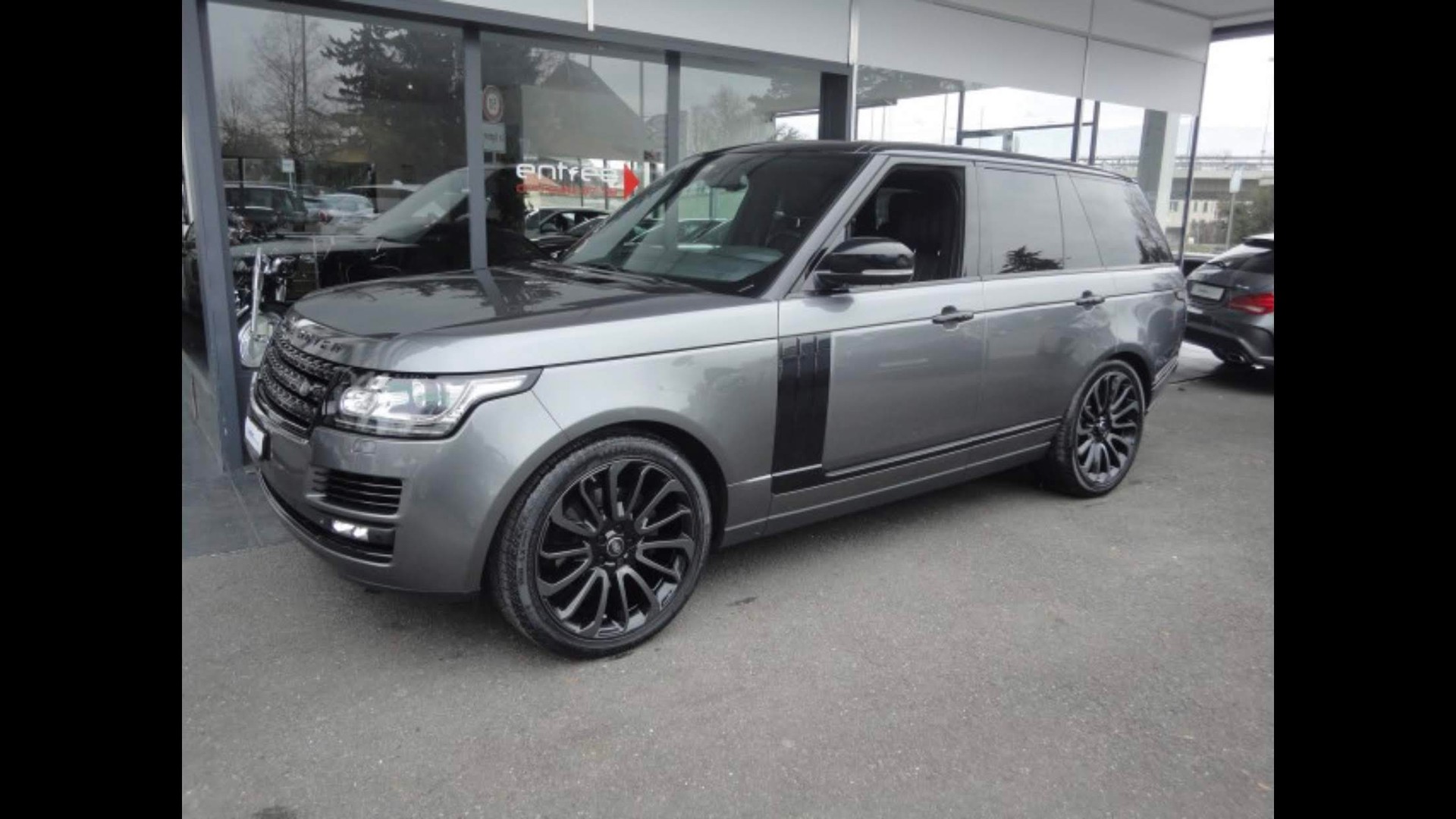 LAND ROVER 3.0 TDV6 Vogue-image-2