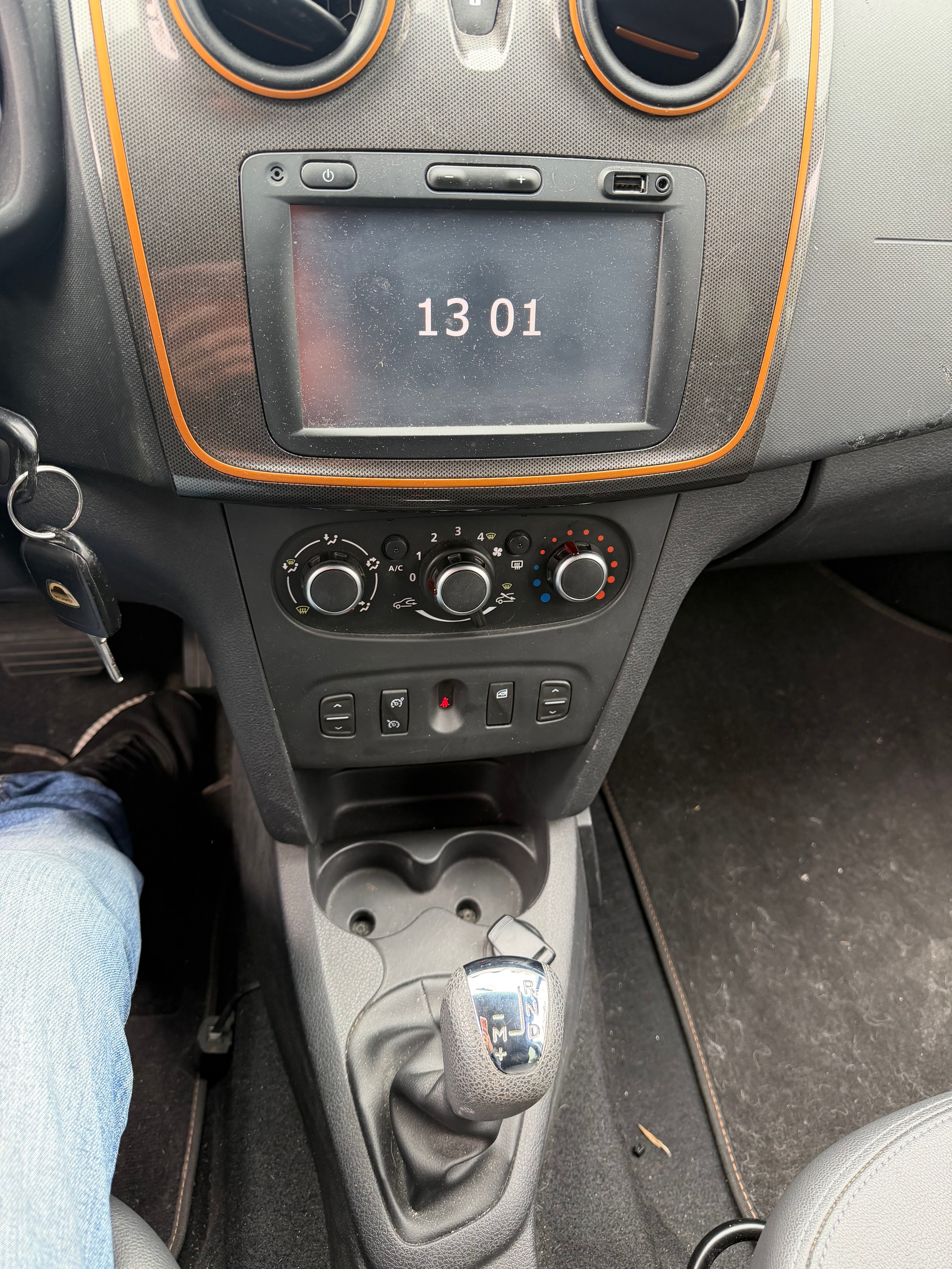 DACIA Logan MCV 0.9 Stepway Automatic-image-7