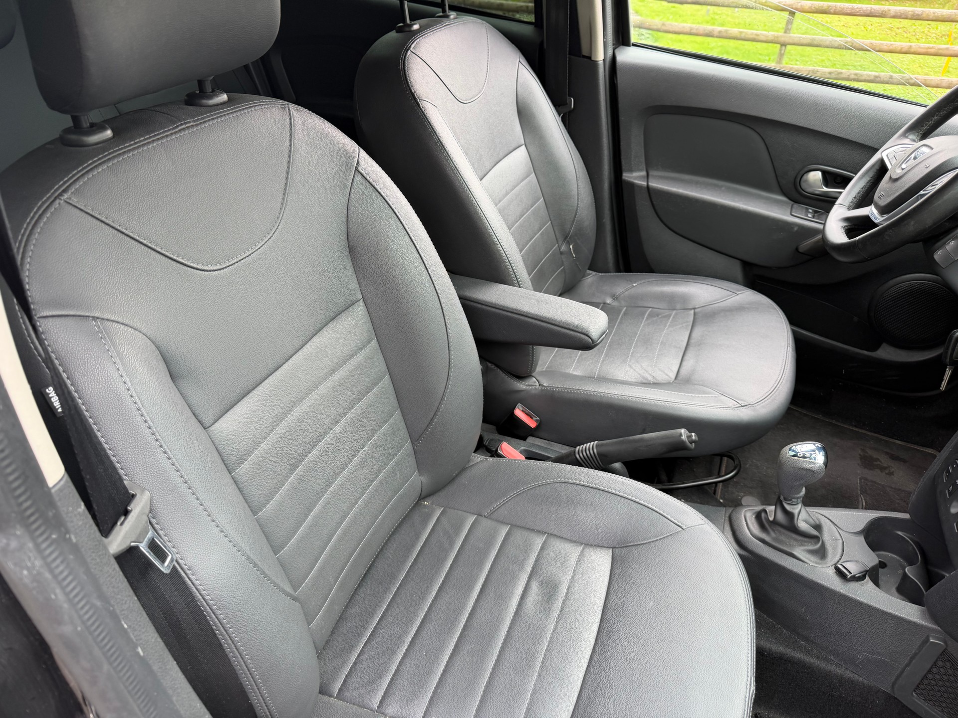 DACIA Logan MCV 0.9 Stepway Automatic-image-5