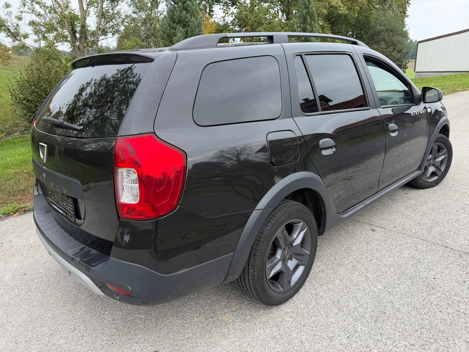 DACIA Logan MCV 0.9 Stepway Automatic-image-2