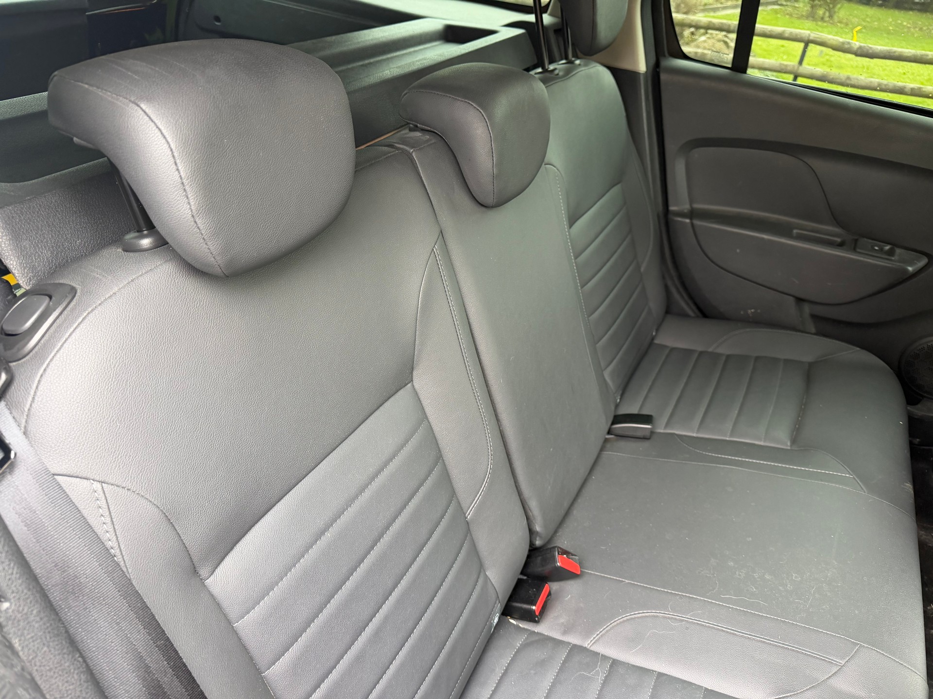 DACIA Logan MCV 0.9 Stepway Automatic-image-6