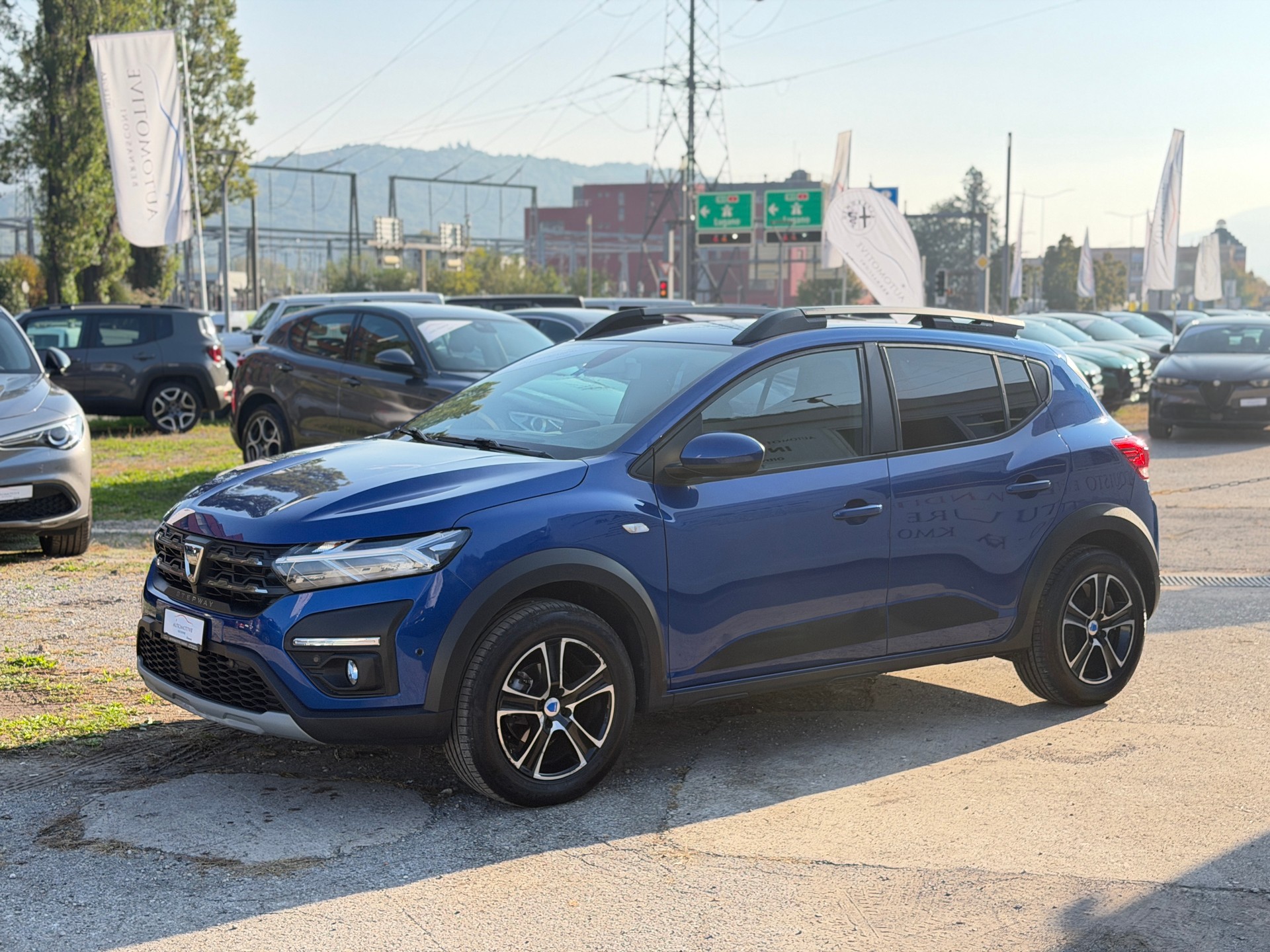 DACIA Sandero Stepway TCe 90 Comfort CVT-image-1