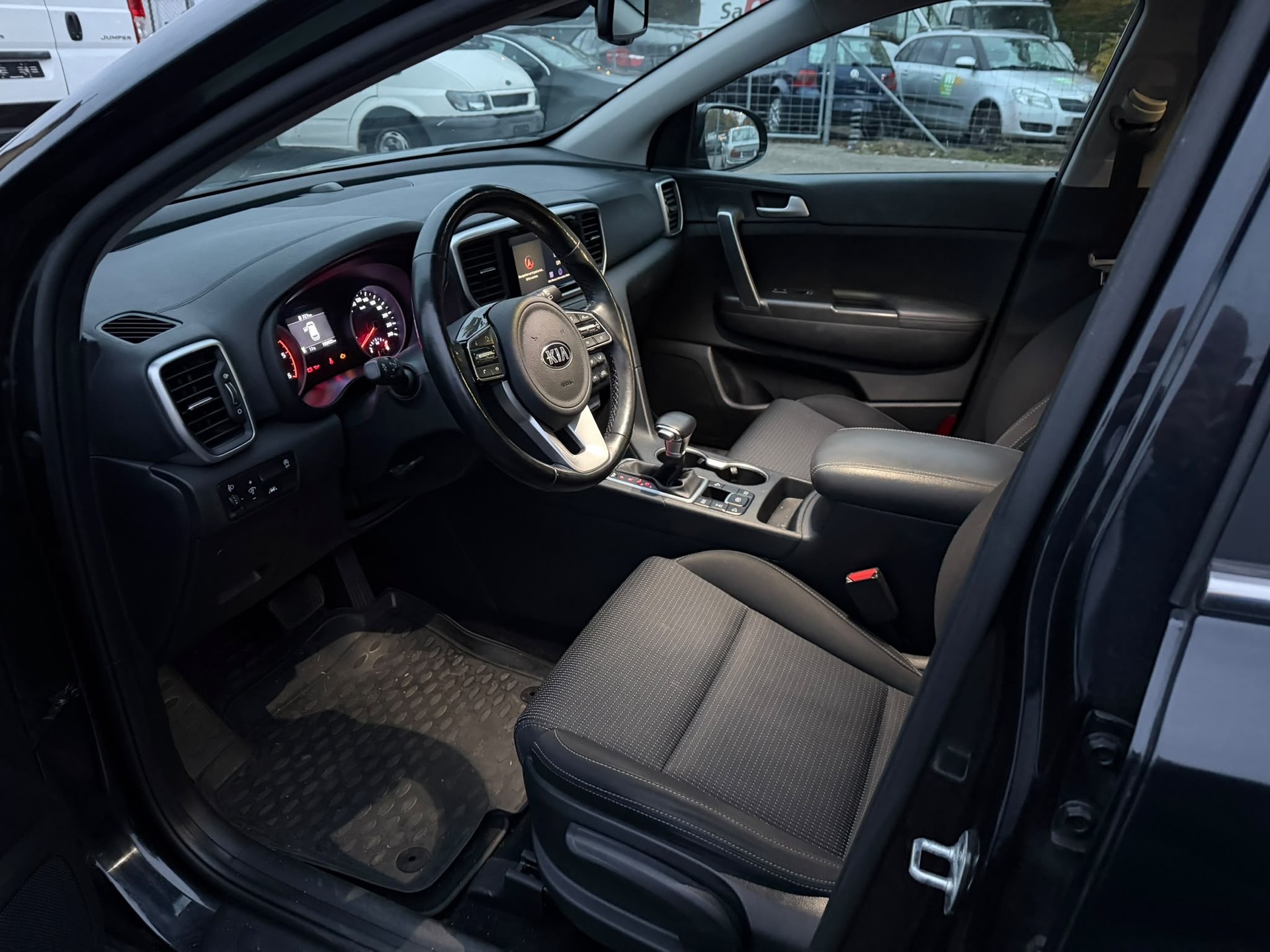KIA Sportage 1.6CRDi Style 4WD Automat-image-4