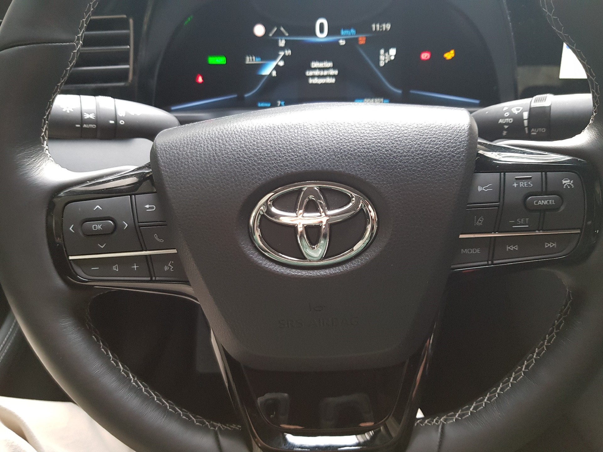 TOYOTA Mirai Fuel cell Platinum-image-7
